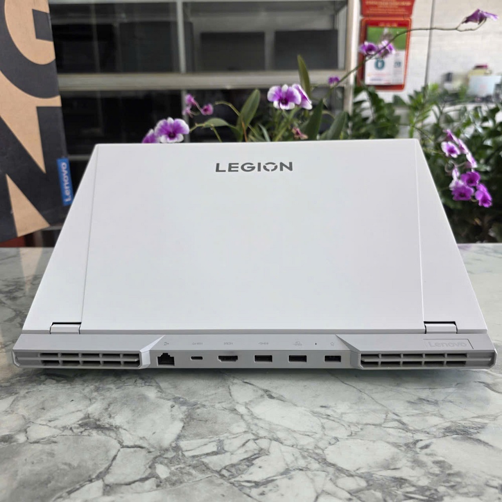 Lenovo Legion 5 Pro 16IAH7H Máy LikeNew - BẢO HÀNH HÃNG  CORE I7-12700H RAM 16GB  SSD 512GB VÀ SSD 512GB  RTX 3070Ti 8GB GDDR6 MÀN HÌNH :  16 Inch 2K 165Hz, 100% sRGB