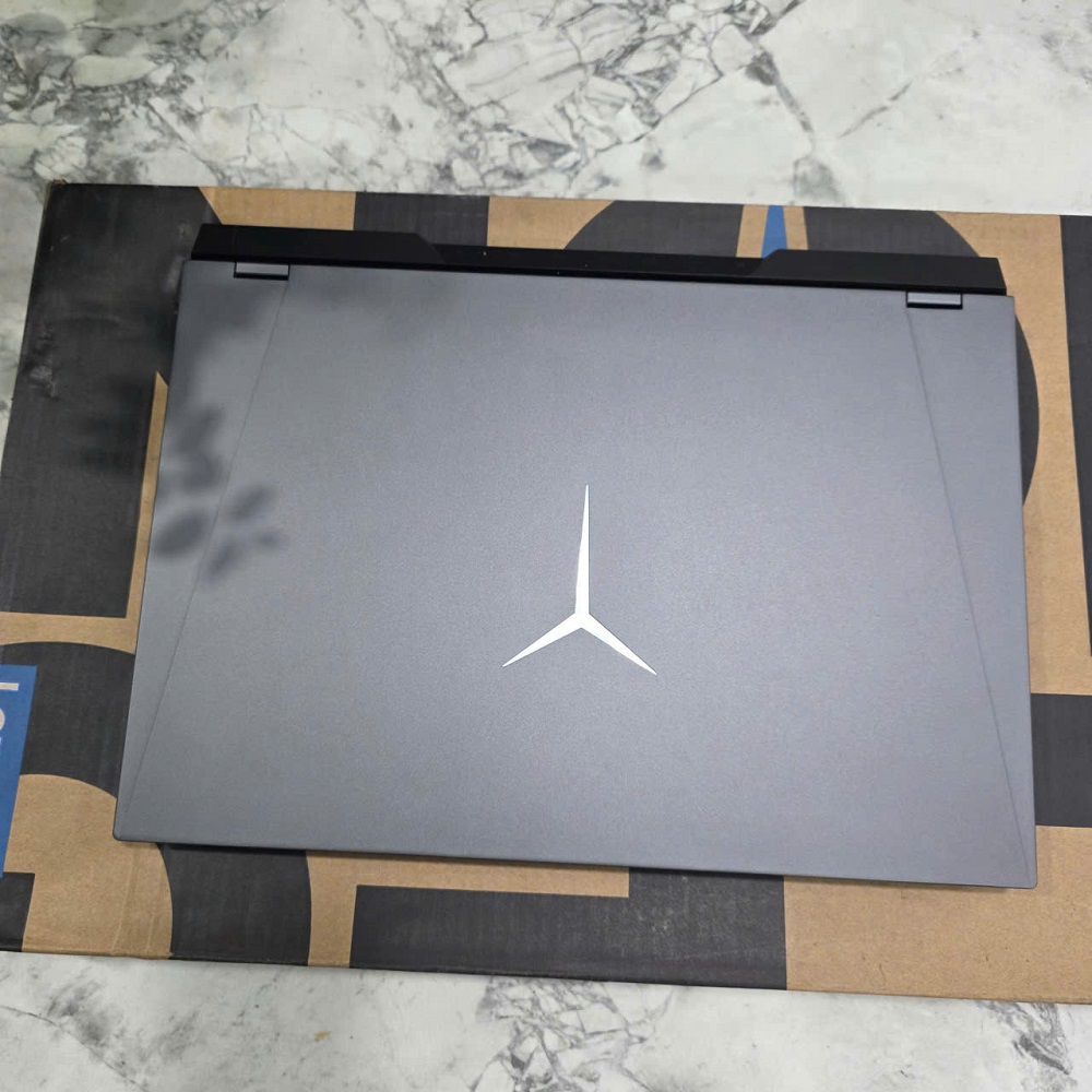 LENOVO LEGION R9000P 2021H RYZEN 7 5800H RAM 16G SSD 512GB NVIDIA RTX 3060 6GB MÀN HÌNH : 16” 2,5K 165Hz