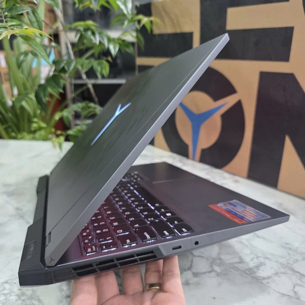 LENOVO LEGION R9000P 2021H RYZEN 7 5800H RAM 16G SSD 512GB NVIDIA RTX 3060 6GB MÀN HÌNH : 16” 2,5K 165Hz