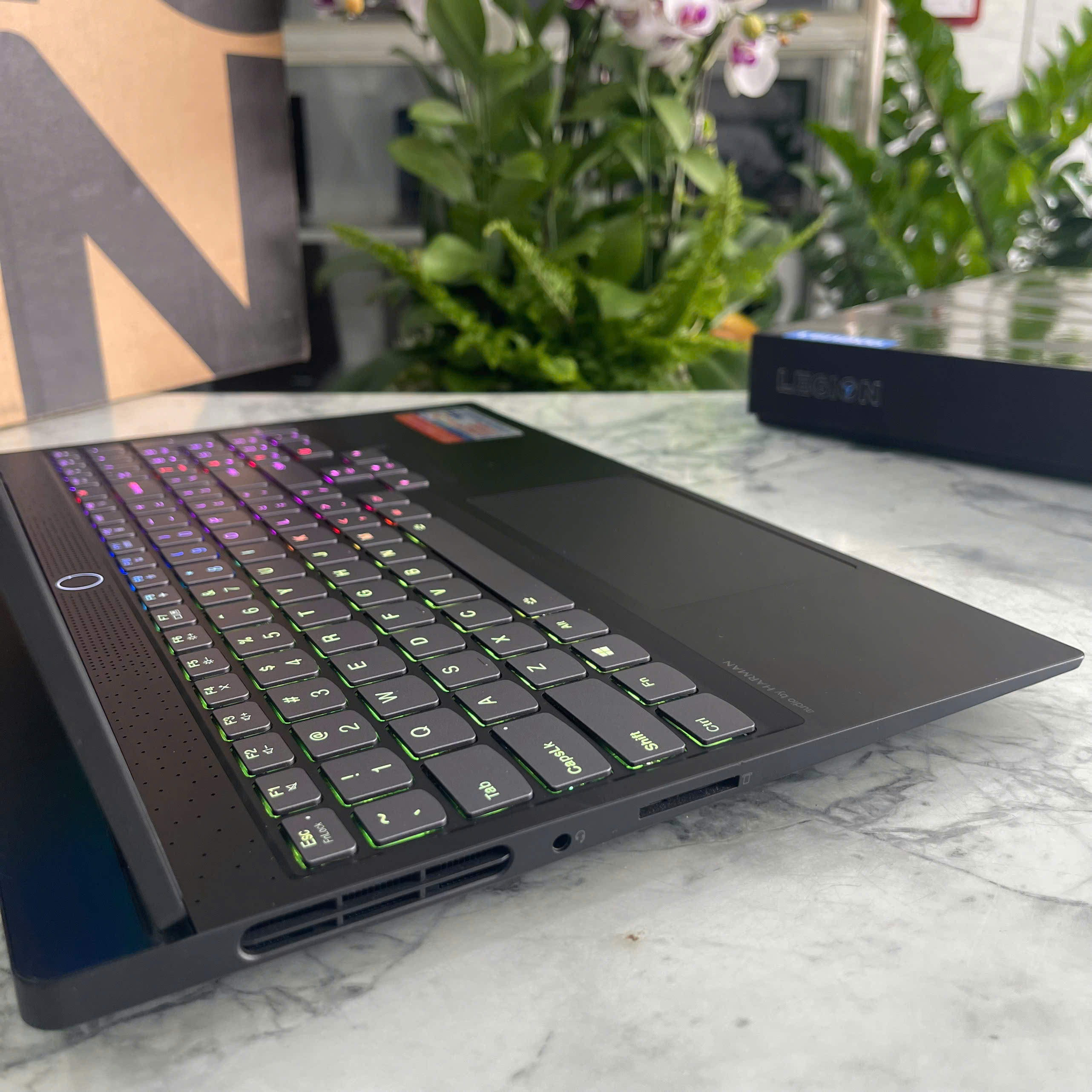 Lenovo  Legion S7 15ACH6 Máy LikeNew Ryzen 7 5800H RAM 16GB SSD  512GB RTX 3060 6GB Màn Hình : 15.6" 4K 60Hz 