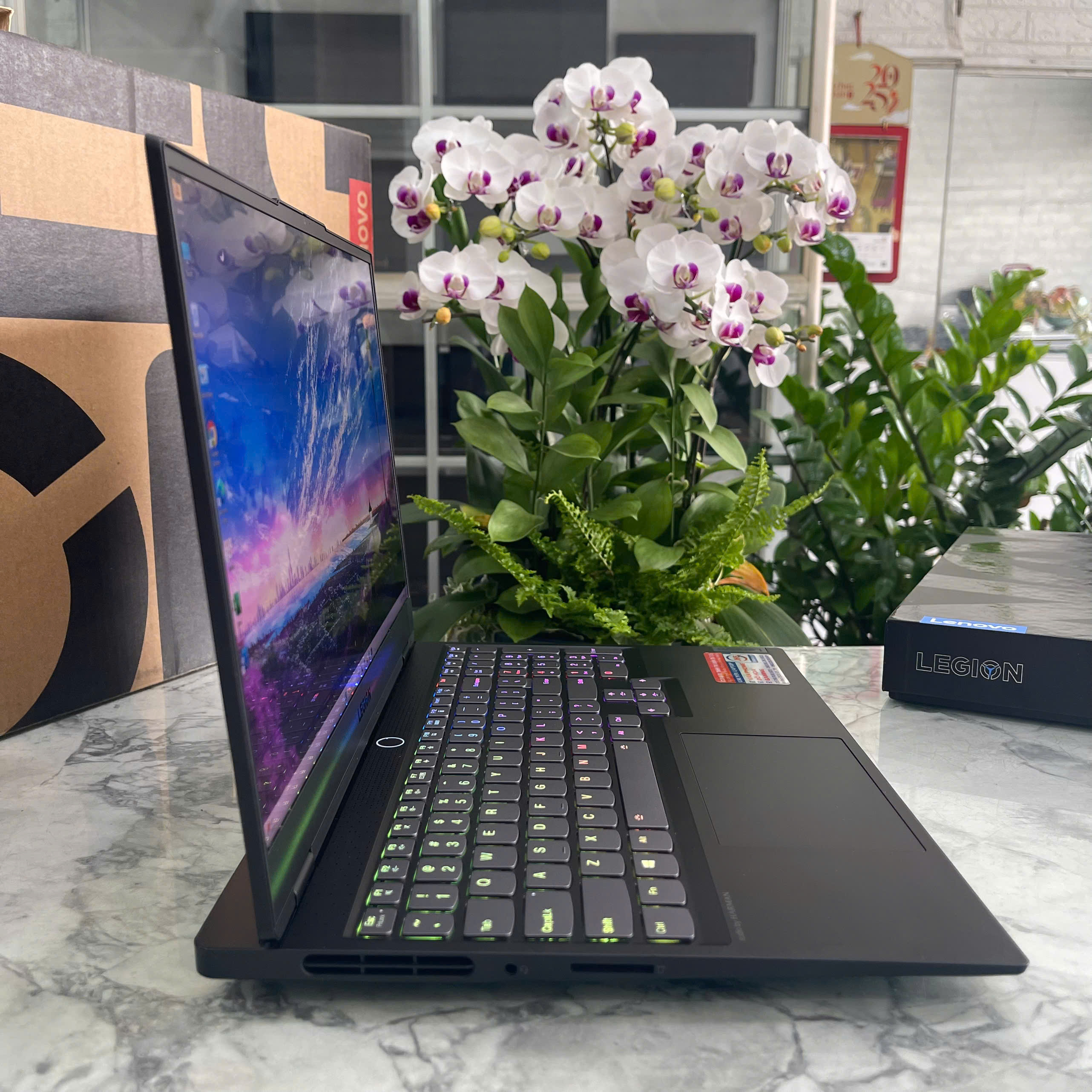 Lenovo  Legion S7 15ACH6 Máy LikeNew Ryzen 7 5800H RAM 16GB SSD  512GB RTX 3060 6GB Màn Hình : 15.6" 4K 60Hz 