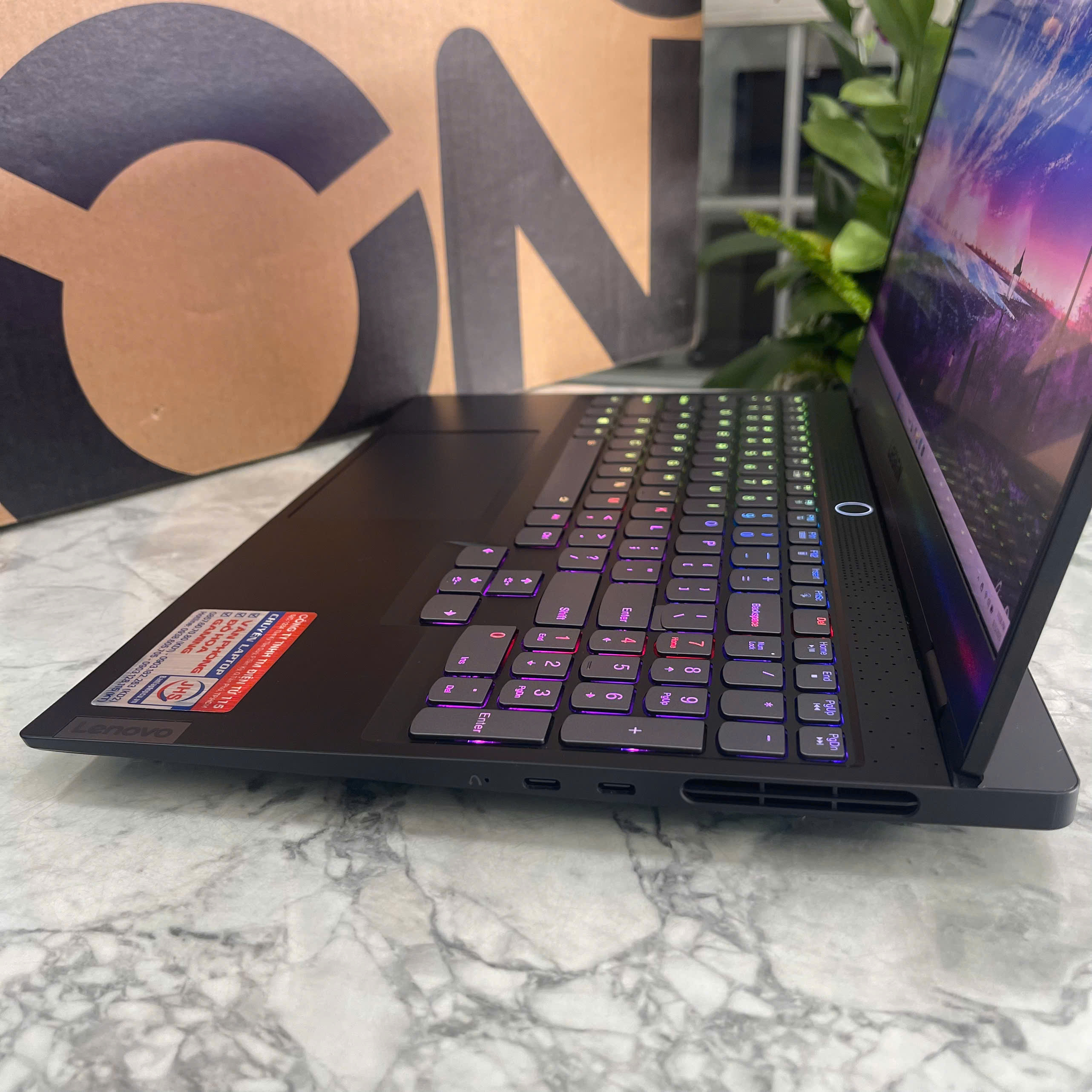 Lenovo  Legion S7 15ACH6 Máy LikeNew Ryzen 7 5800H RAM 16GB SSD  512GB RTX 3060 6GB Màn Hình : 15.6" 4K 60Hz 