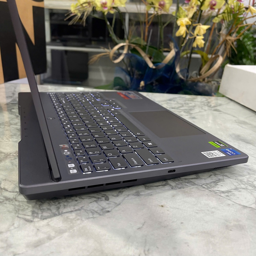 Lenovo  Legion Y7000 IRX9 (2024) Máy LikeNew Core I7-13650HX RAM 24GB SSD  512GB RTX 4060 8GB Màn hình 15.6 inch FHD 144Hz