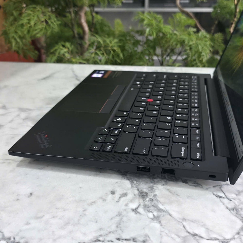 Lenovo ThinkPad E14 Gen 7 CORE Ultra 5 225U RAM 16GB SSD 512GB MÀN HÌNH : 14 INCH WUXGA