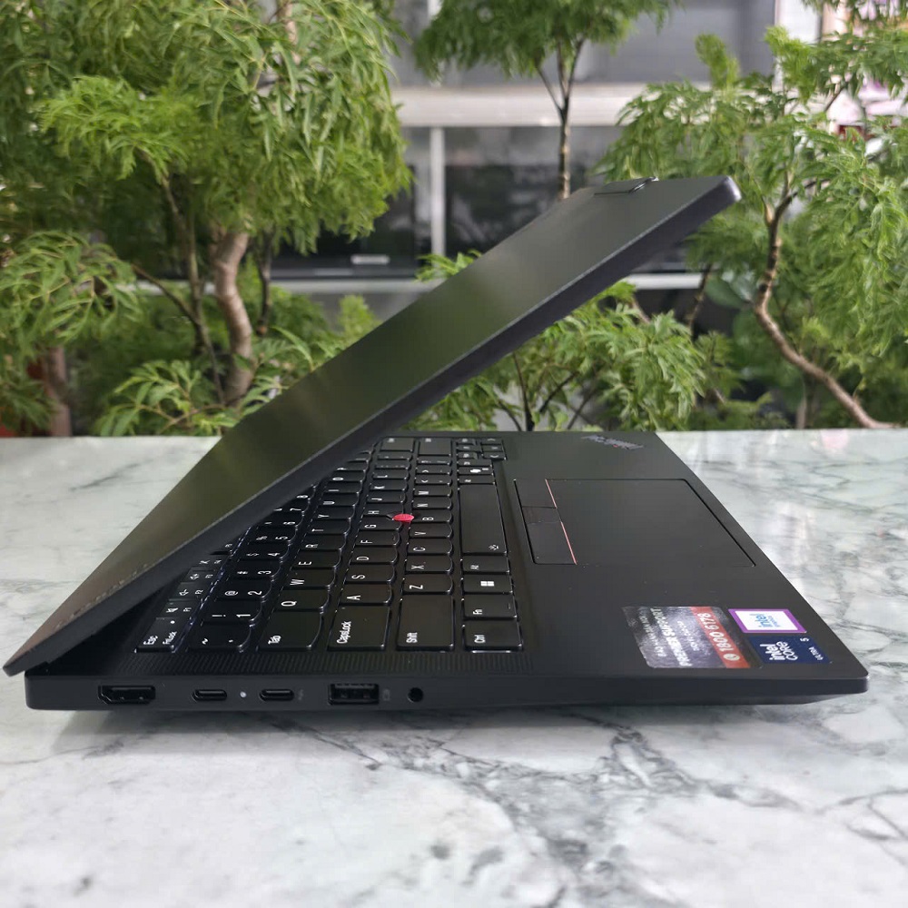 Lenovo ThinkPad E14 Gen 7 CORE Ultra 5 225U RAM 16GB SSD 512GB MÀN HÌNH : 14 INCH WUXGA