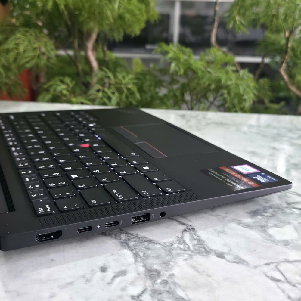 Lenovo ThinkPad E14 Gen 7 CORE Ultra 5 225U RAM 16GB SSD 512GB MÀN HÌNH : 14 INCH WUXGA