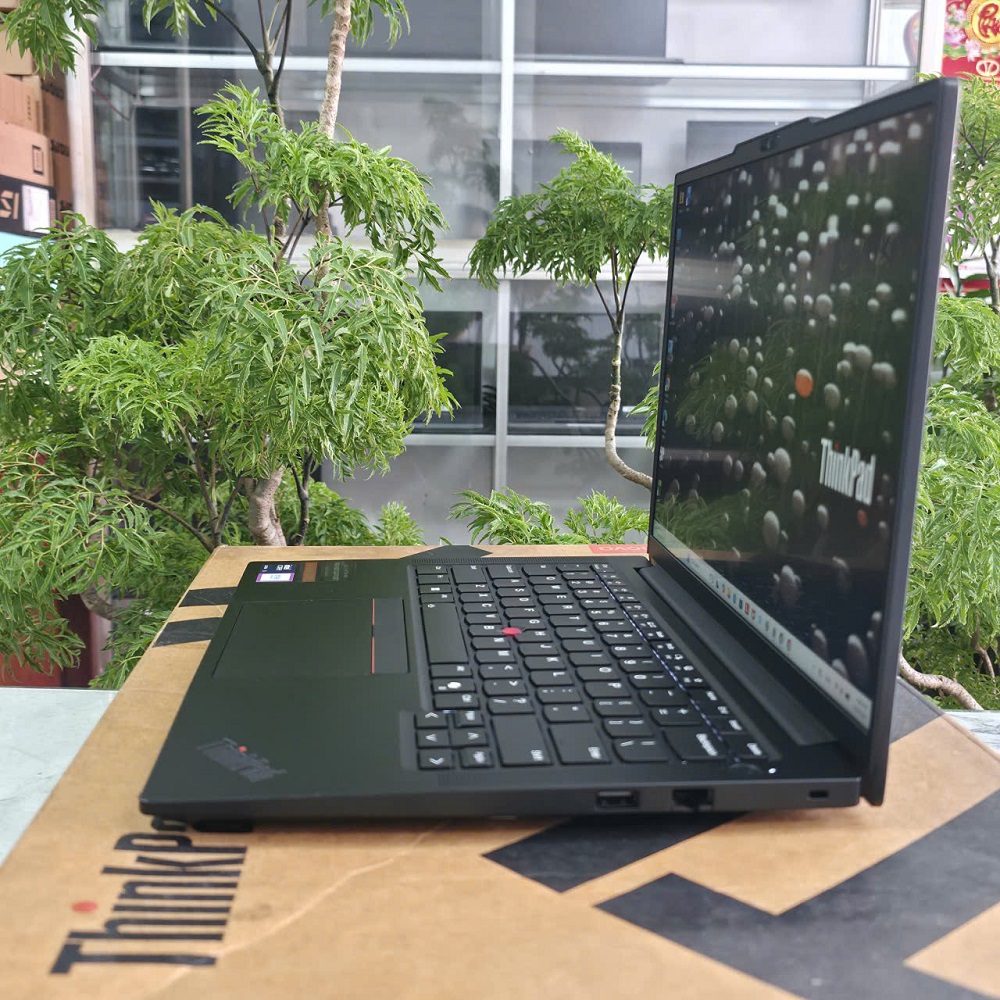 Lenovo ThinkPad E14 Gen 7 CORE Ultra 5 225U RAM 16GB SSD 512GB MÀN HÌNH : 14 INCH WUXGA