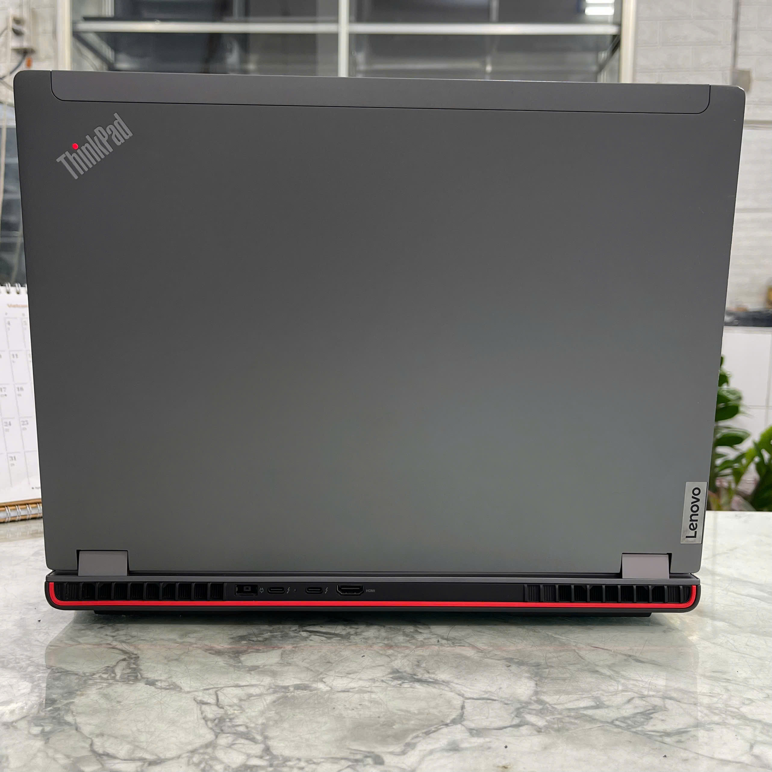 Lenovo ThinkPad P16 Gen1 Core I7-12850HX RAM 32GB SSD 512GB Card RTX A1000 4Gb Màn Hình 16"Inch FHD+.