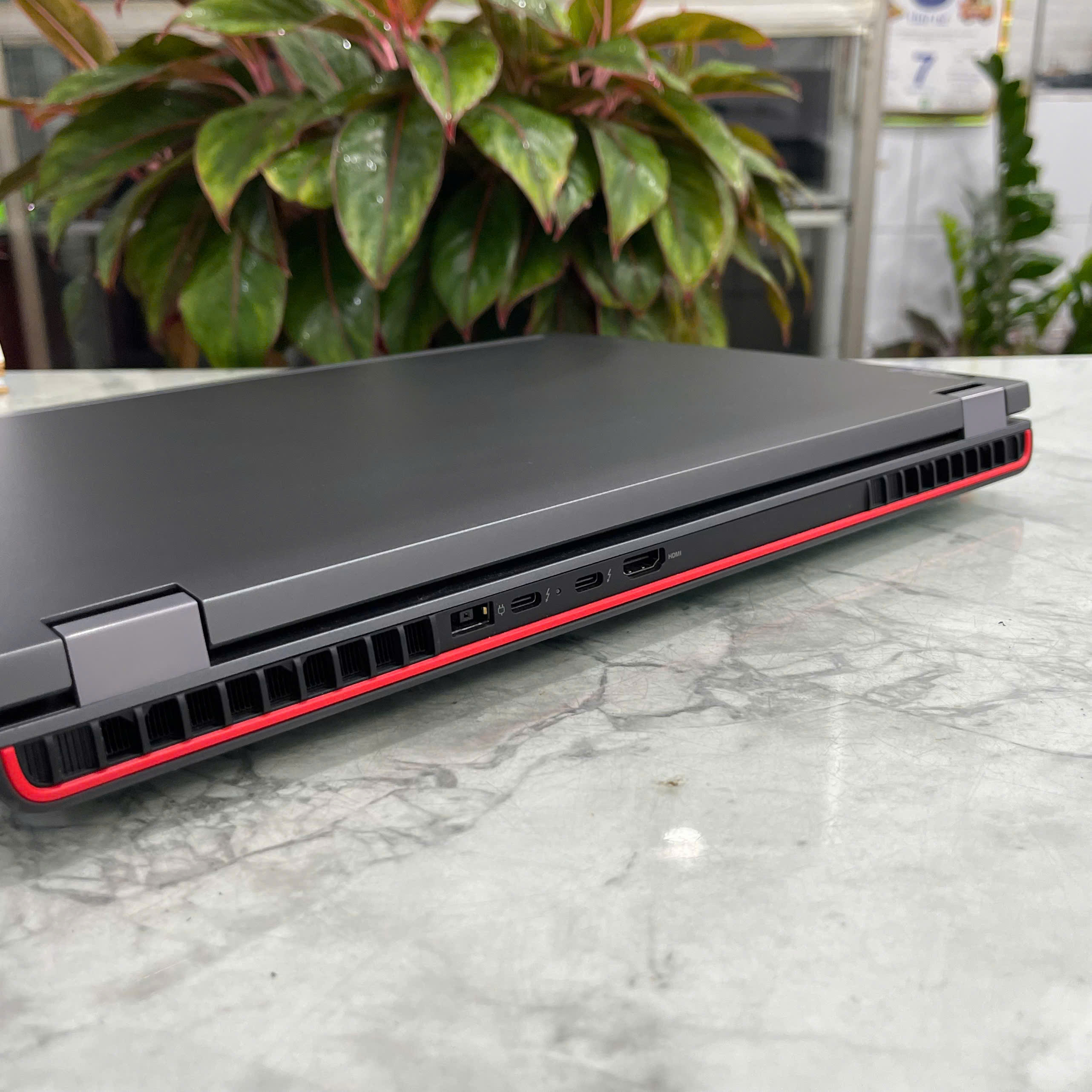 Lenovo ThinkPad P16 Gen1 Core I7-12850HX RAM 32GB SSD 512GB Card RTX A1000 4Gb Màn Hình 16"Inch FHD+.