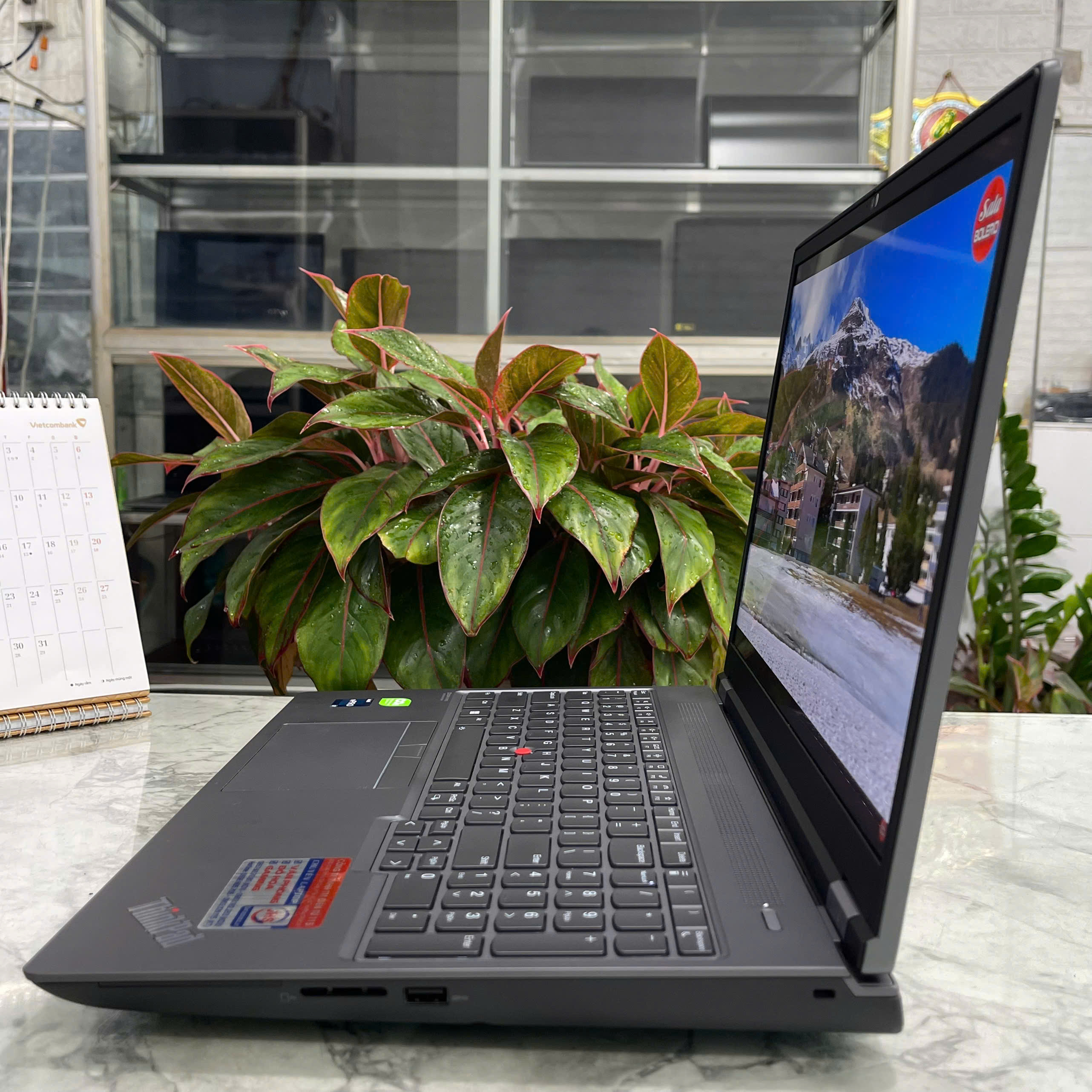 Lenovo ThinkPad P16 Gen1 Core I7-12850HX RAM 32GB SSD 512GB Card RTX A1000 4Gb Màn Hình 16"Inch FHD+.