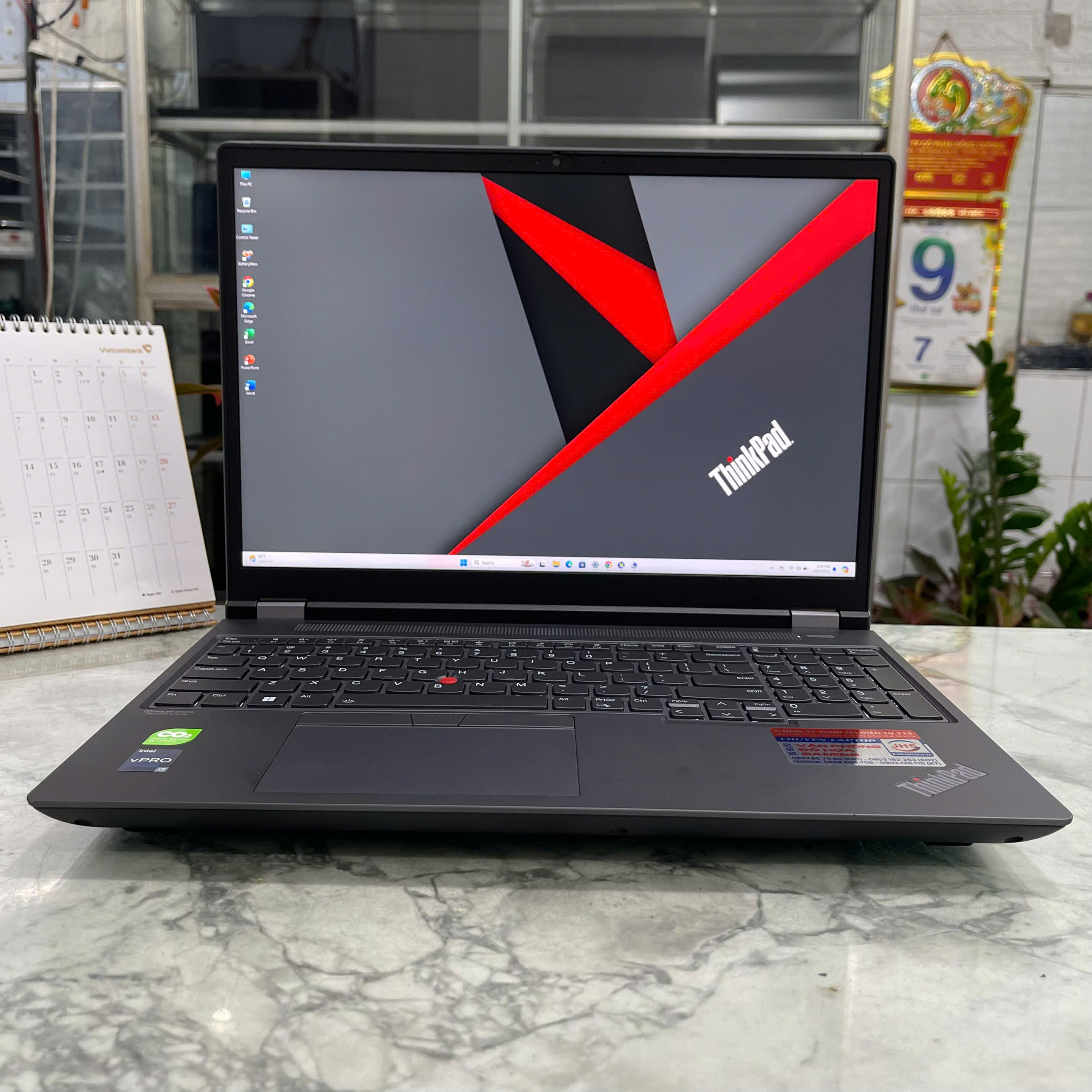  Lenovo ThinkPad P16 Gen1 Core I7-12850HX Ram 64gb Ssd 1.000gb Card RTX A4500 16Gb GDDR6  Màn Hình 16"Inch QHD.