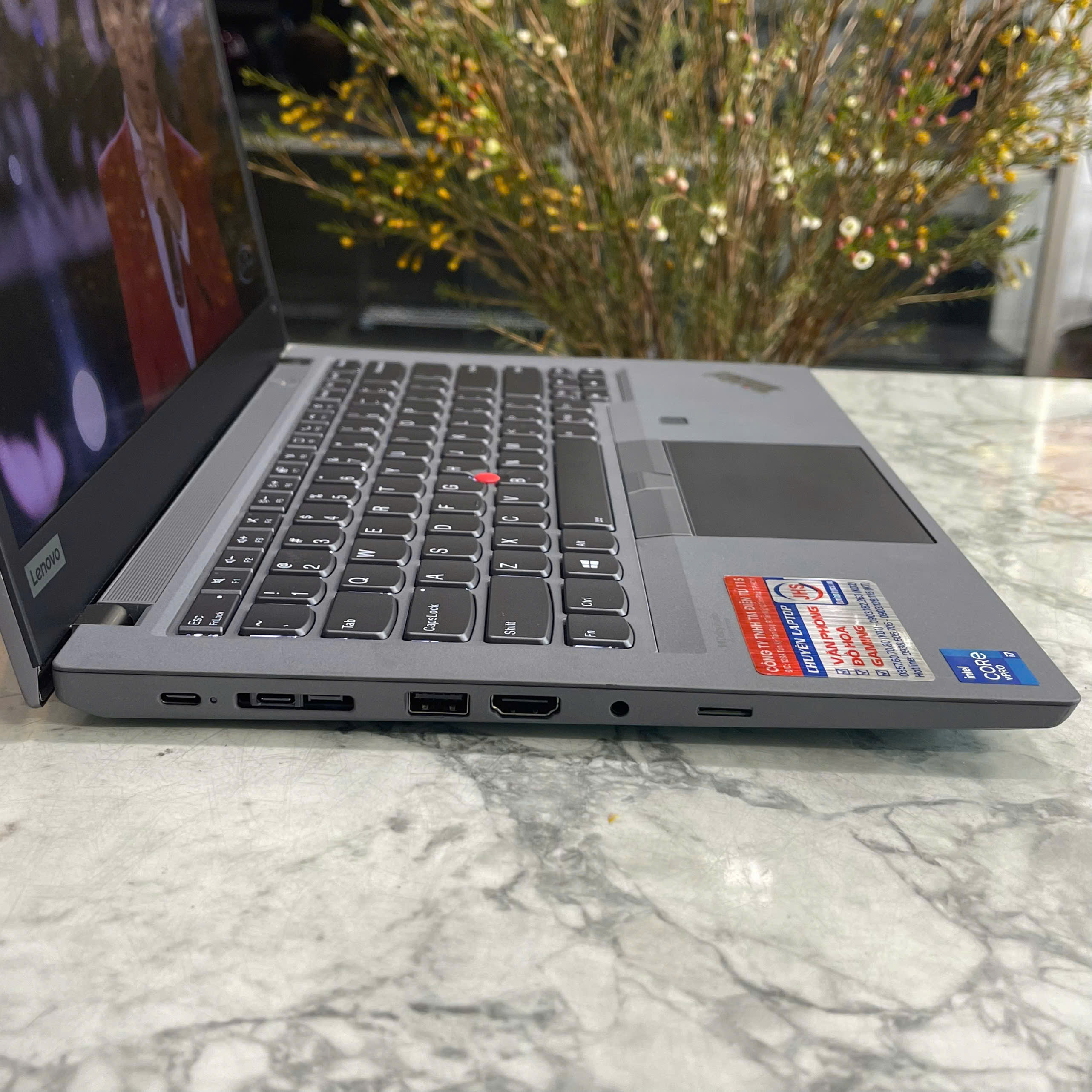 Lenovo ThinkPad T14 Gen 2 Core I7-1165G7 Ram 16gb Ssd 512gb Nvidia T500 4GB Màn Hình 14.0" Fhd IPS 