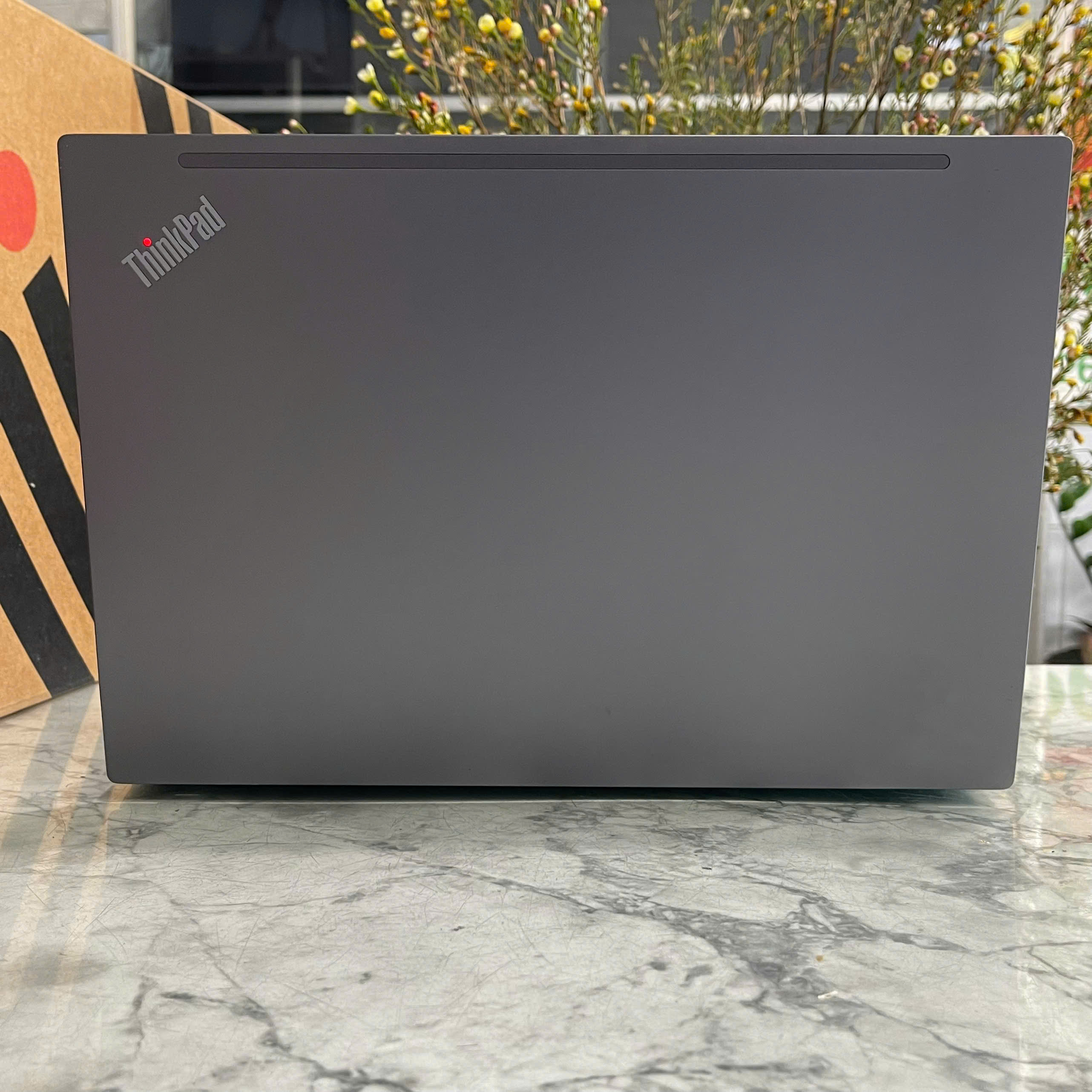 Lenovo ThinkPad T14 Gen 2 Core I7-1165G7 Ram 16gb Ssd 512gb Nvidia T500 4GB Màn Hình 14.0" Fhd IPS 