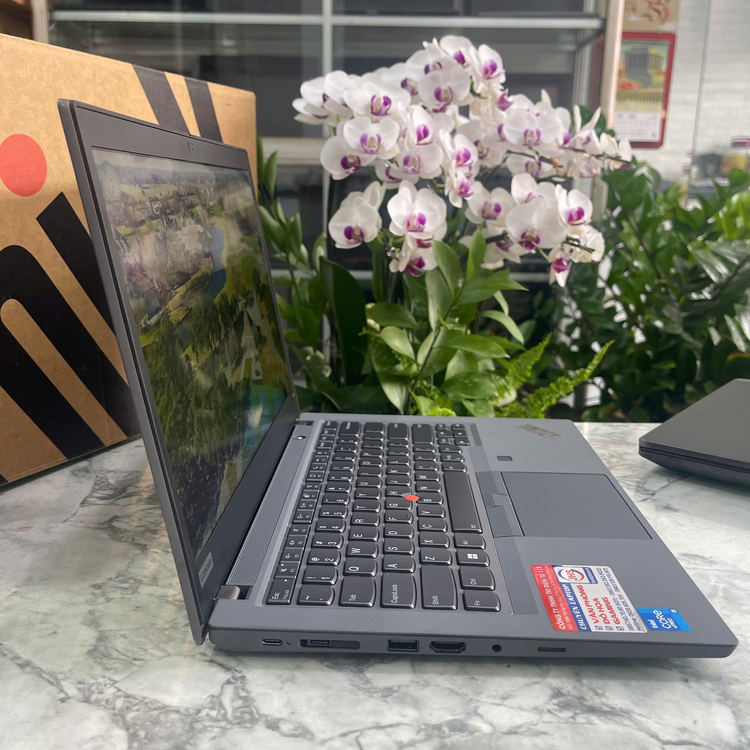 Lenovo ThinkPad T14 Gen 2 Máy Like New  Core I5-1145G7 RAM 16GB SSD 256GB MÀN HÌNH : 14 Inch FullHD Touch 