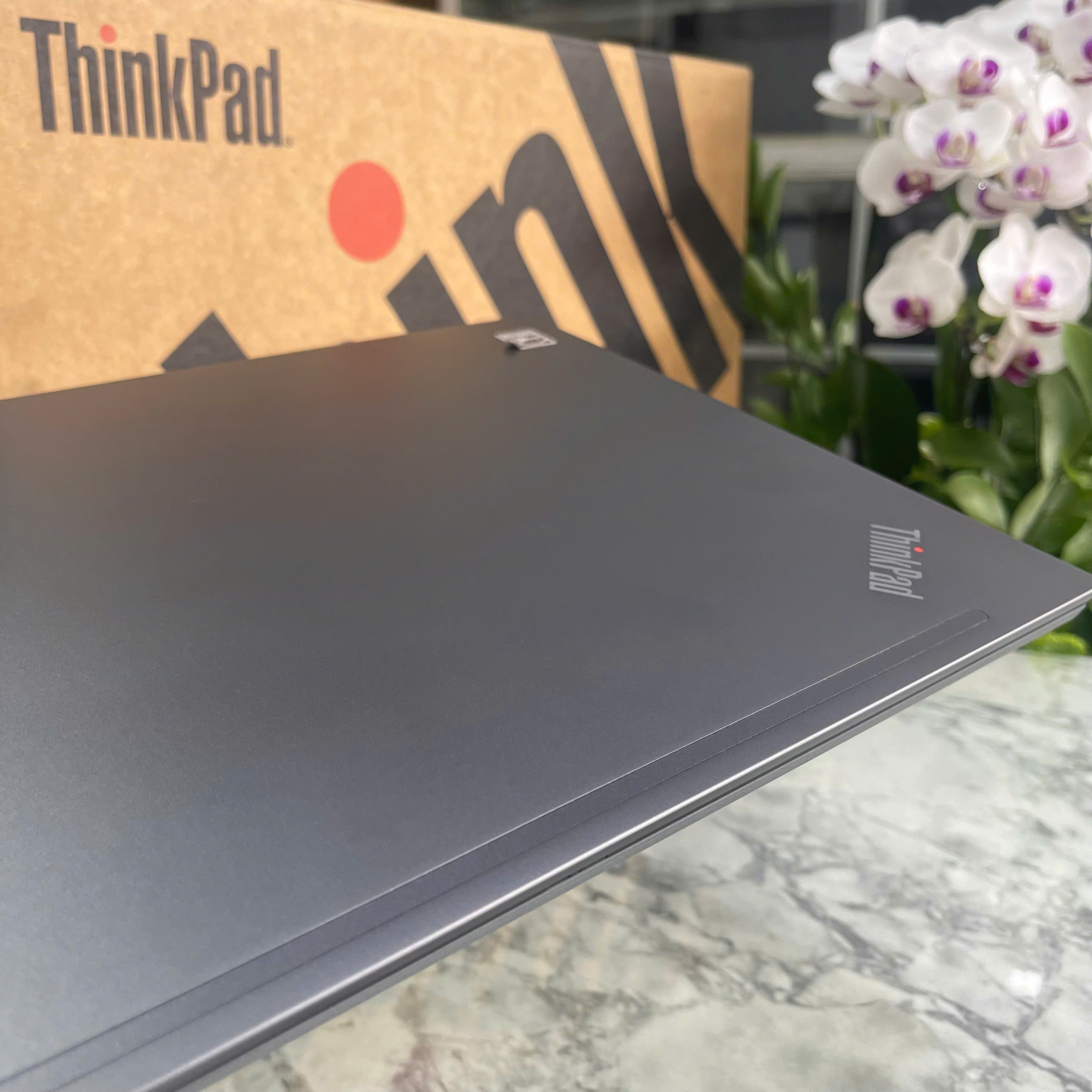 Lenovo ThinkPad T14 Gen 2 Máy Like New  Core I5-1145G7 RAM 16GB SSD 256GB MÀN HÌNH : 14 Inch FullHD Touch 