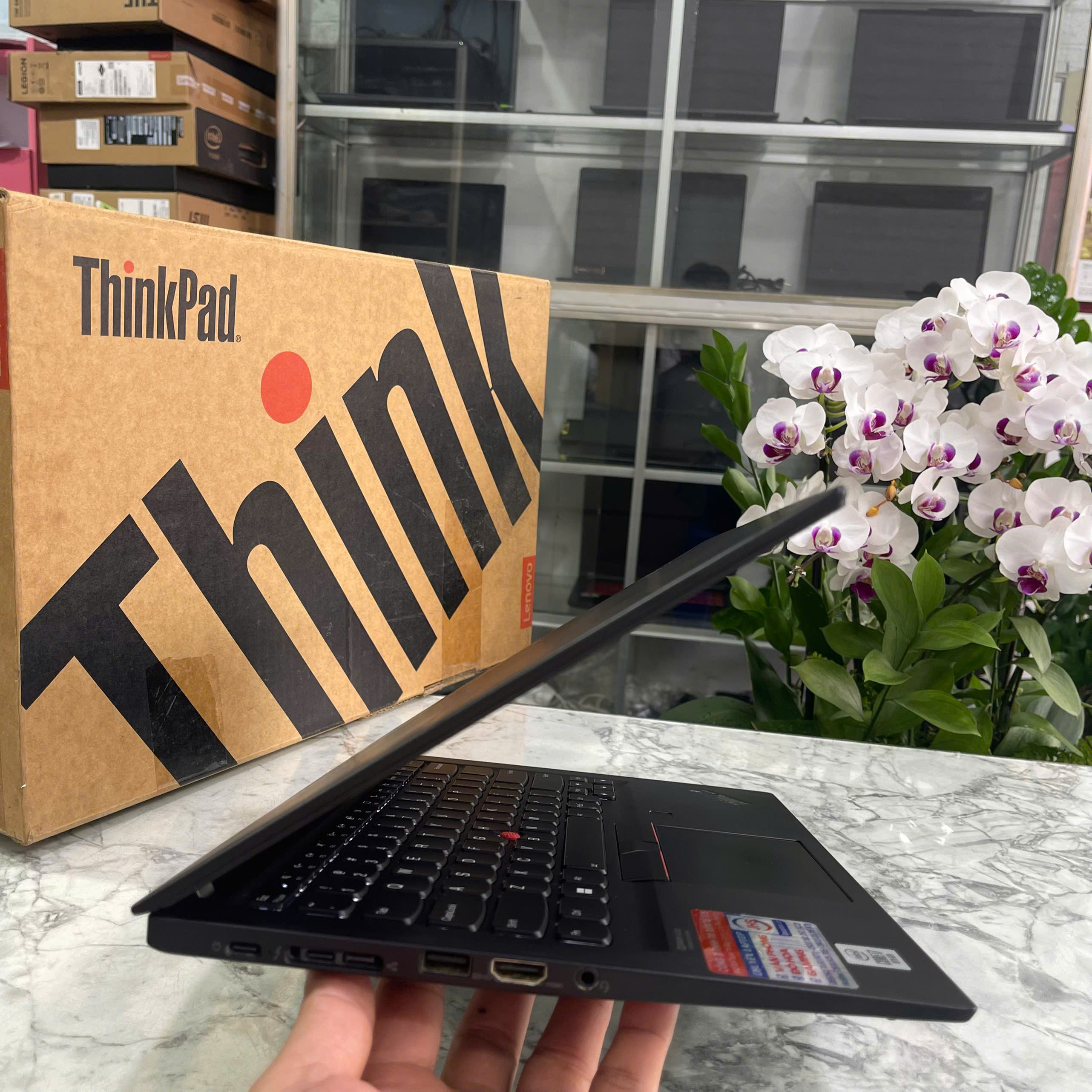 Lenovo Thinkpad T14s Gen 1  CORE I7 -10610U RAM 16GB SSD 256GB MÀN HÌNH : 14.0 Inch FHD IPS