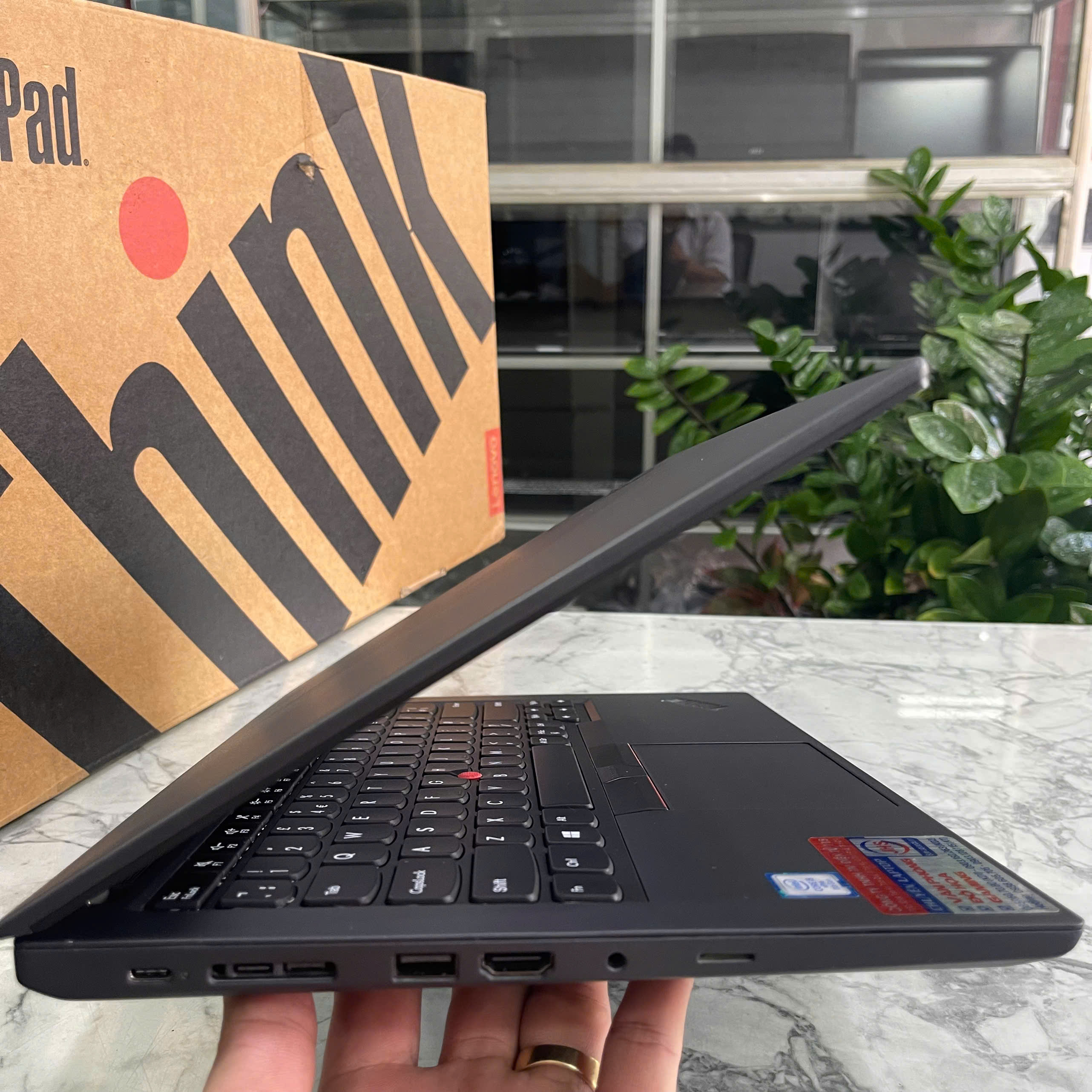 Lenovo ThinkPad T490 Core I5-8365U Ram 16GB Ssd 256GB Màn Hình : 14.0 Inch FHD IPS