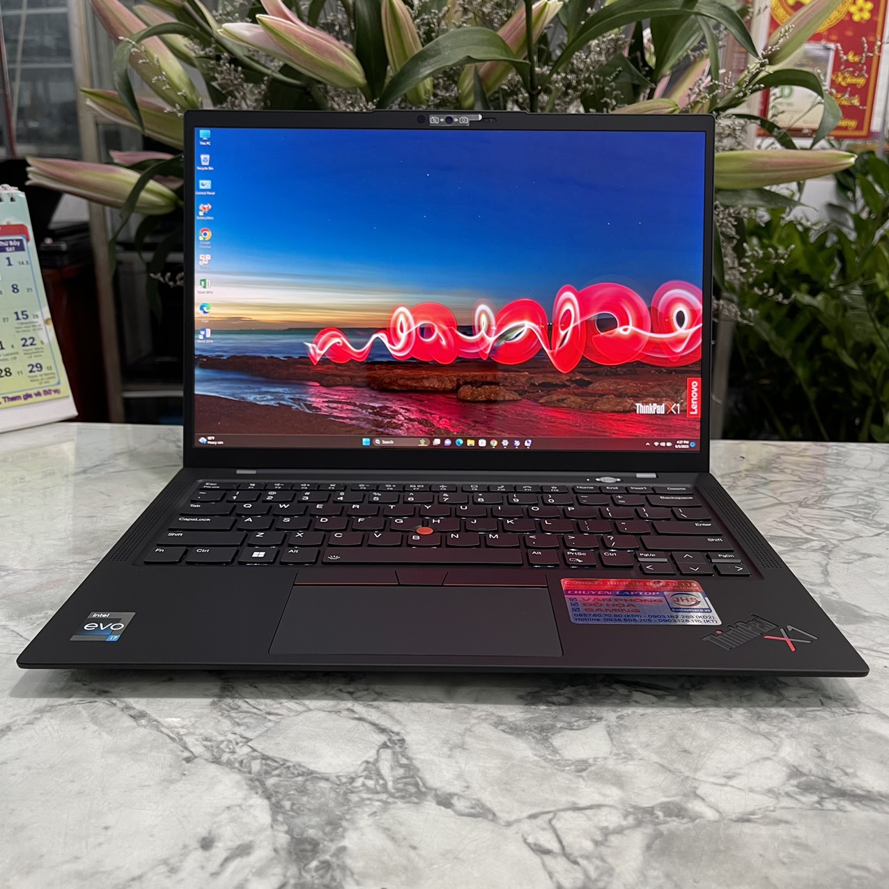 Lenovo ThinkPad X1 Carbon Gen 10 Máy Like New  Core I7-1255U Ram 16gb Ssd 512gb Màn Hình 14..0''Inch WUXGA