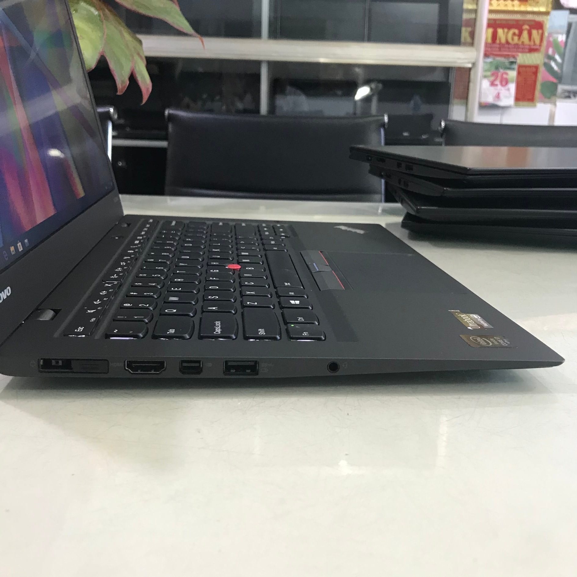 Lenovo Thinkpad X1 Carbon Gen 3 Core I7-5600U Ram 8gb Ssd 256gb  Màn 14.0'' Inch FHD