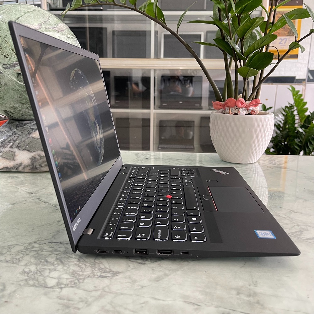 Lenovo Thinkpad X1 Carbon Gen 5 Core I5-7300U Ram 8gb Ssd 256gb Màn Hình 14..0'' Inch Fhd IPS