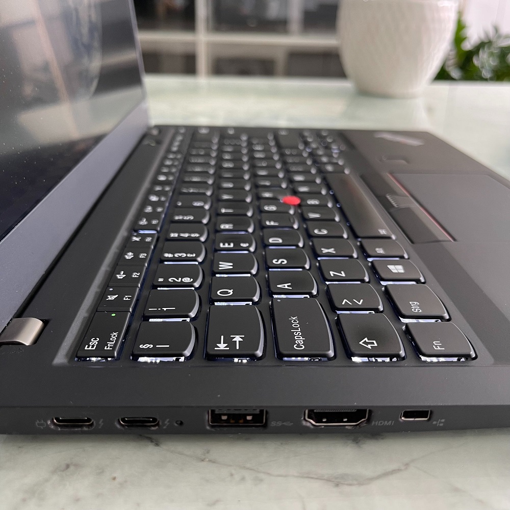 Lenovo Thinkpad X1 Carbon Gen 5 Core I5-7300U Ram 8gb Ssd 256gb Màn Hình 14..0'' Inch Fhd IPS