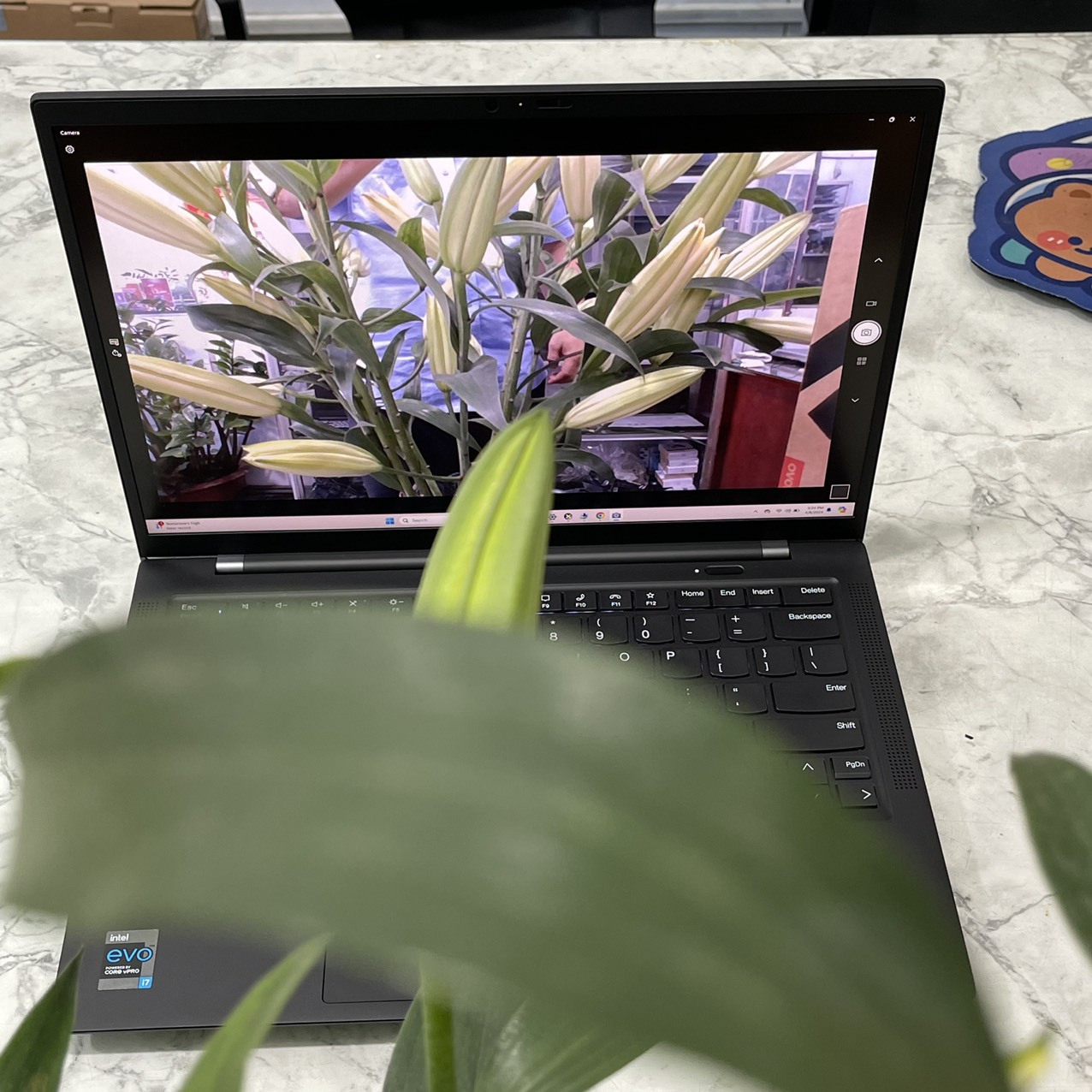 Lenovo ThinkPad X1 Carbon Gen 9 Máy Like New  Core I7-1185G7  SSD 1.000 GB RAM 16GB Màn Hình 14..0''Inch IPS Touch 