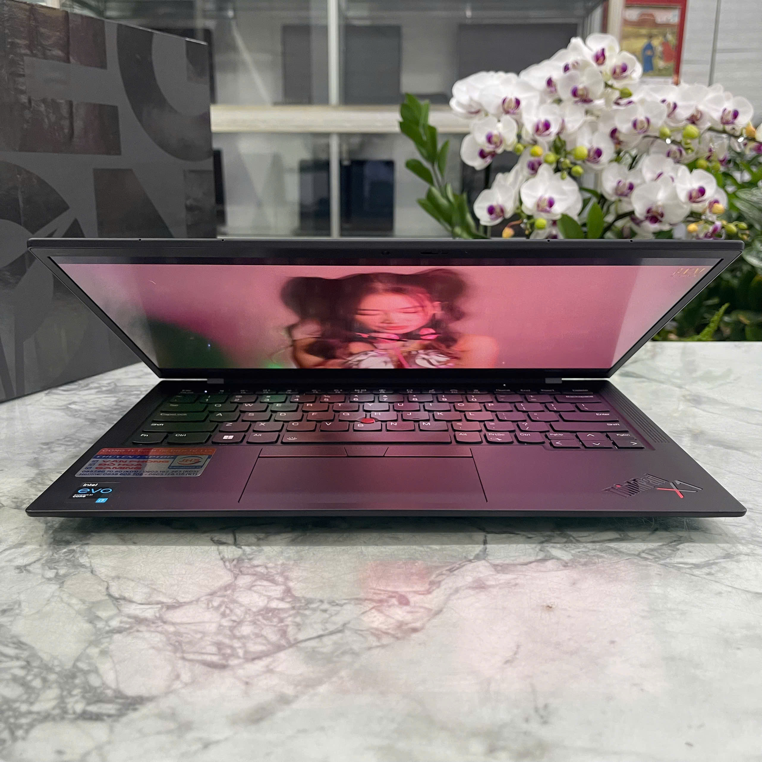 Lenovo ThinkPad X1 Carbon Gen 9 Máy Like New  Core I7-1185G7 RAM 32GB SSD 512GB Màn Hình 14..0''Inch FHD IPS