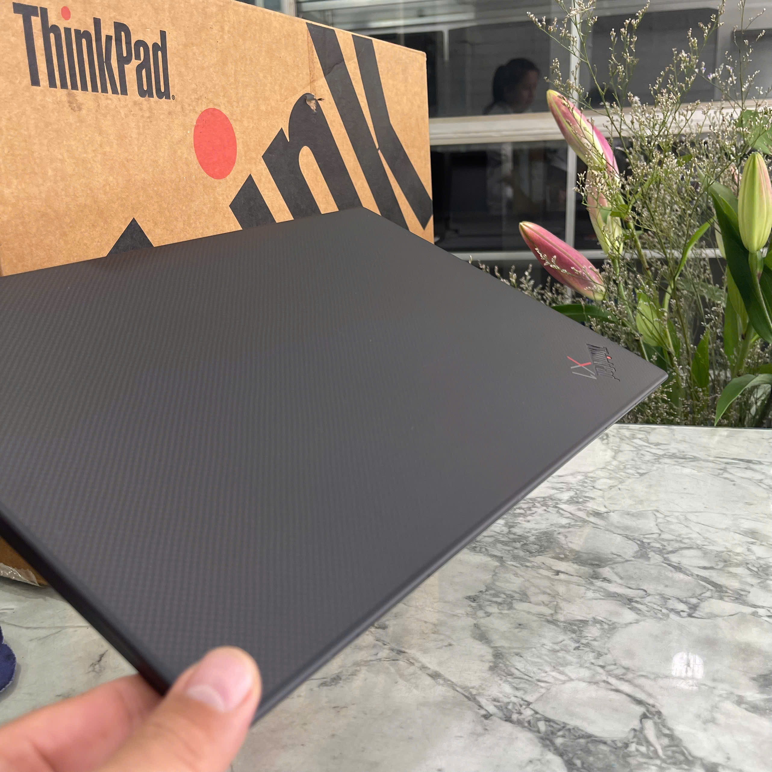 Lenovo ThinkPad X1 Carbon Gen 9 Máy Like New  Core I7-1185G7 RAM 32GB SSD 512gb Màn Hình 14..0''Inch 4K 