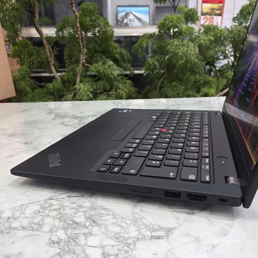Lenovo ThinkPad X13 Gen 4 CORE I5-1335U RAM 8GB SSD 256GB MÀN HÌNH : 13.3 Inch WUXGA