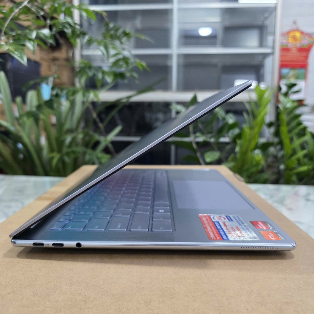 LENOVO YOGA Air 14s APU8 RYZEN 7 7840S RAM 32GB SSD 512GB MÀN HÌNH : 14.5 Inch OLED 2.9K Touch 90Hz