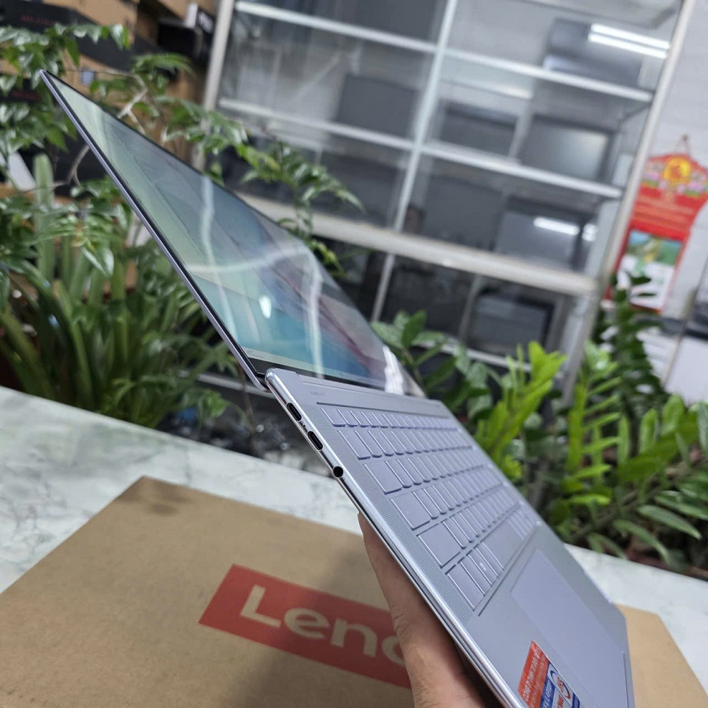 LENOVO YOGA Air 14s APU8 RYZEN 7 7840S RAM 32GB SSD 512GB MÀN HÌNH : 14.5 Inch OLED 2.9K Touch 90Hz
