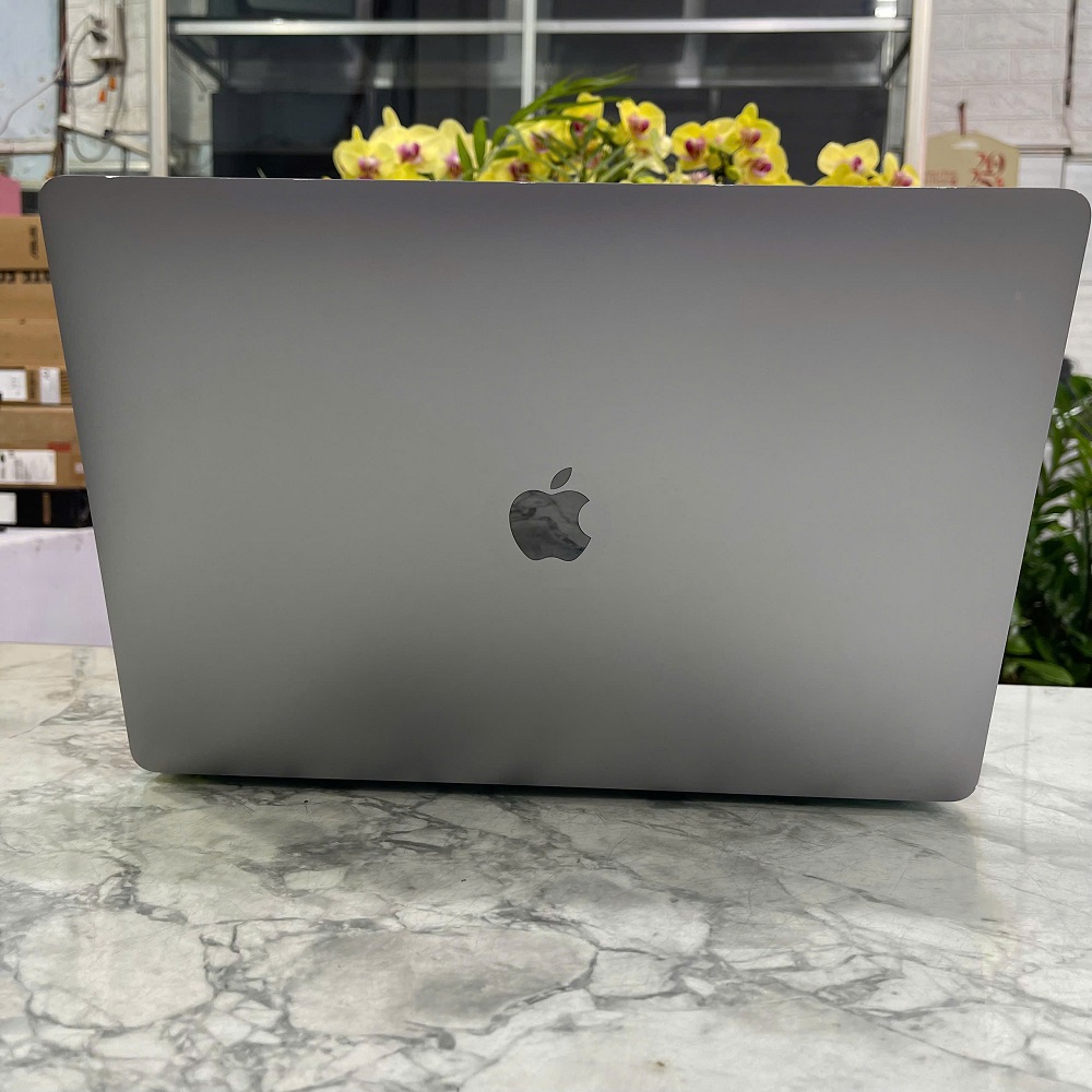 MacBook Pro 2019-16 Inch CORE I9 RAM 32GB SSD 500GB Radeon Pro 5500M 4GB Touch Bar - Silver 
