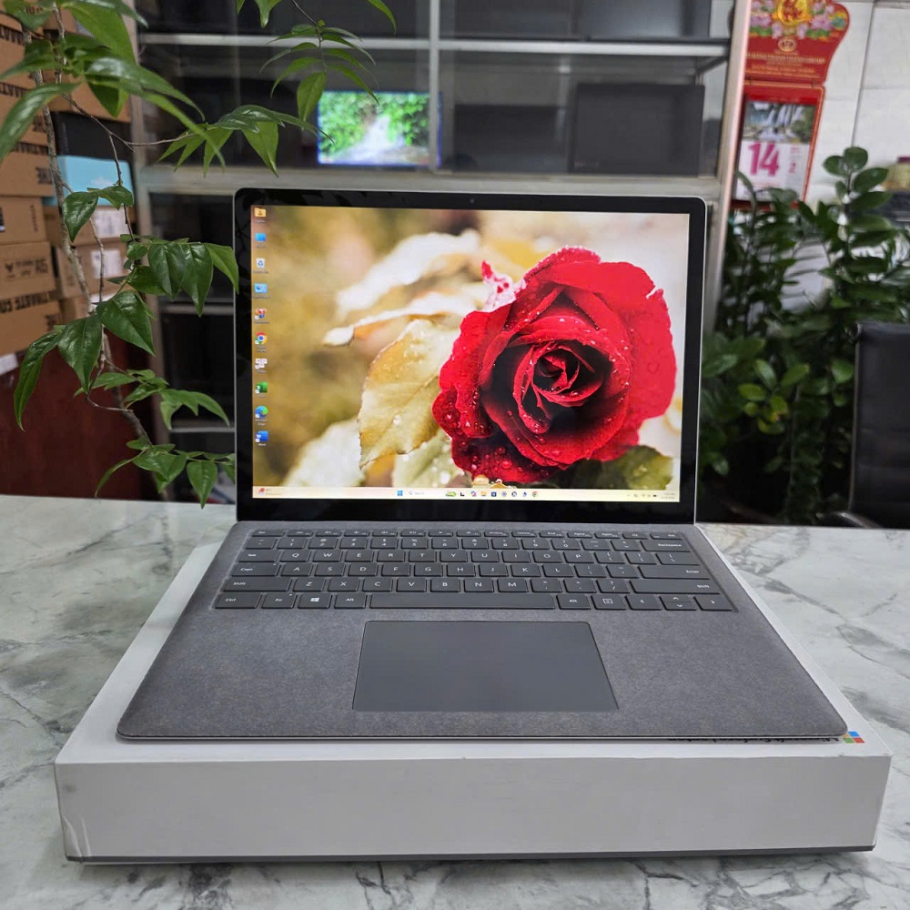 Microsoft Surface LAPTOP 4 CORE I7-1185G7 RAM 16GB SSD 256GB MÀN HÌNH : 13.5 Inch 2K Touch Screen