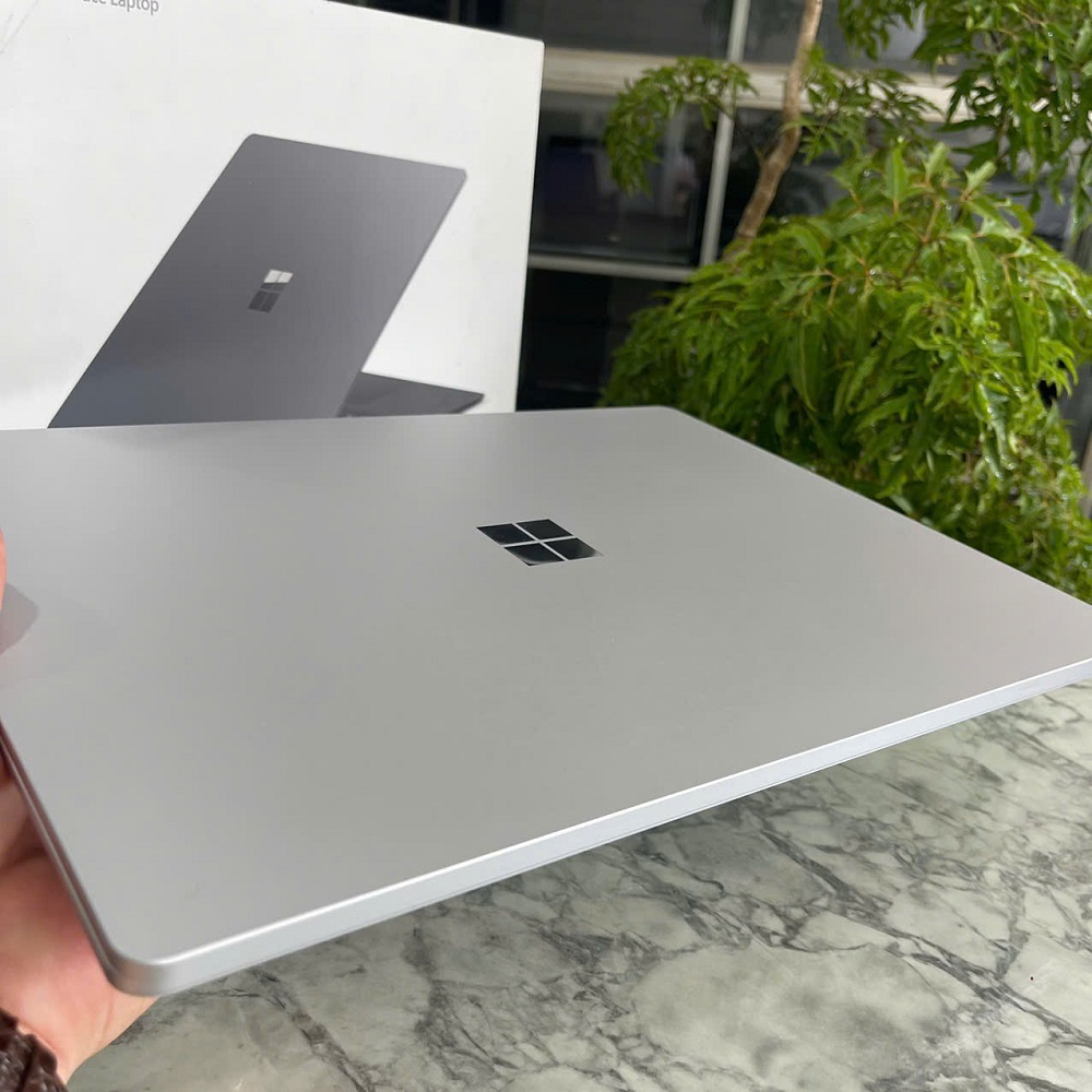 Microsoft Surface Laptop 4 CORE I7-1185G7 RAM 16GB SSD 512GB MÀN HÌNH : 15" Inch 2K Touch Screen