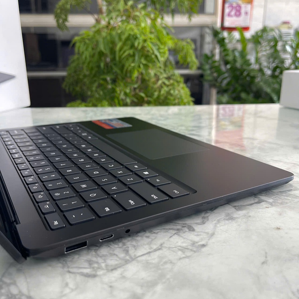 Microsoft Surface Laptop 4 CORE I7-1185G7 RAM 16GB SSD 512GB MÀN HÌNH : 13'5 Inch 2K 