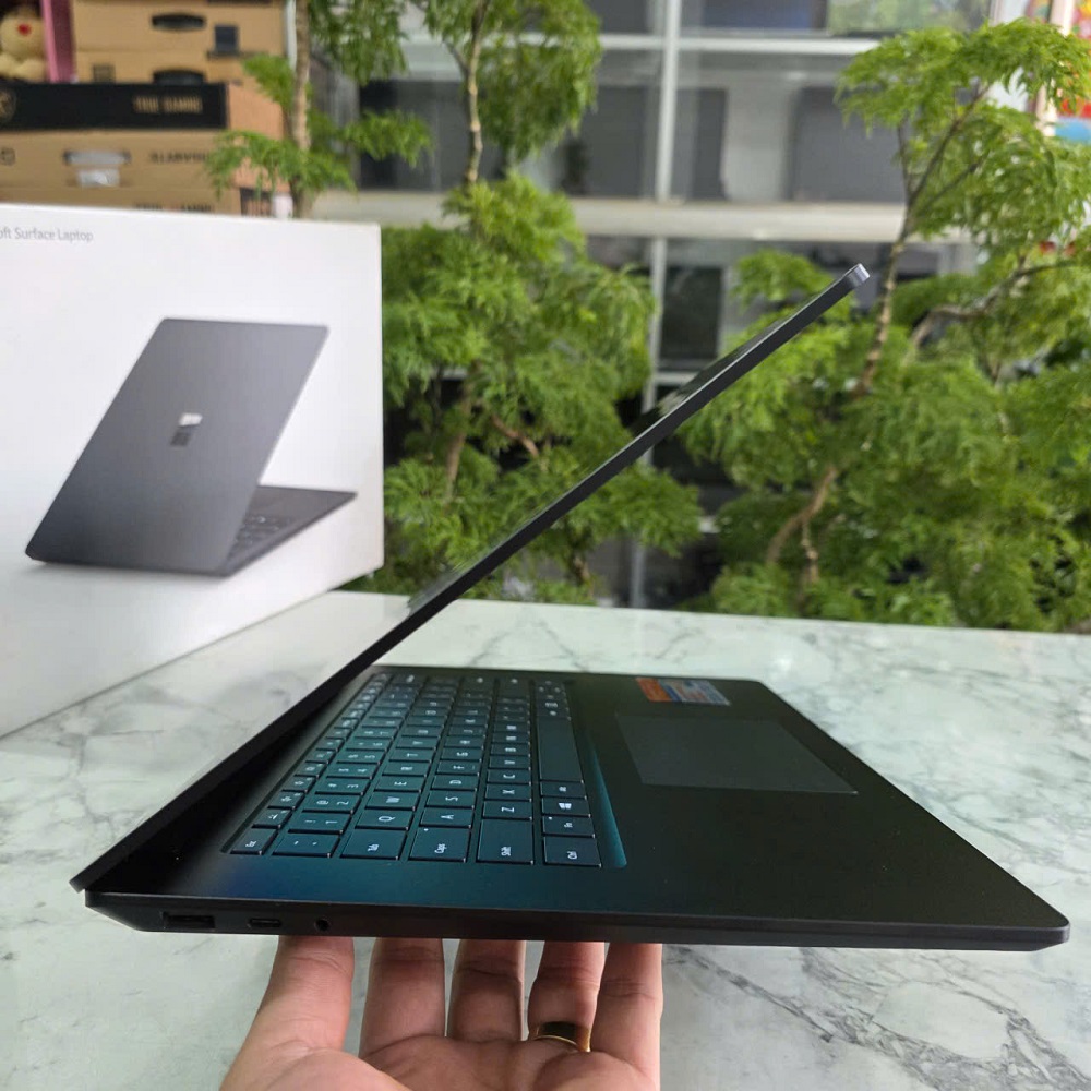 Microsoft Surface LAPTOP 4 CORE I7-1185G7 RAM 16GB SSD 256GB MÀN HÌNH : 15" Inch 2K Touch Screen