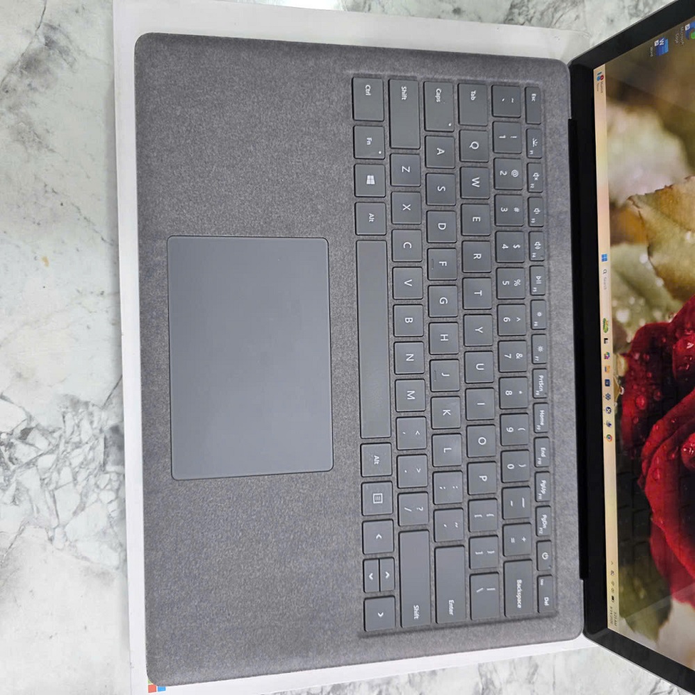 Microsoft Surface LAPTOP 4 CORE I7-1185G7 RAM 16GB SSD 256GB MÀN HÌNH : 13.5 Inch 2K Touch Screen