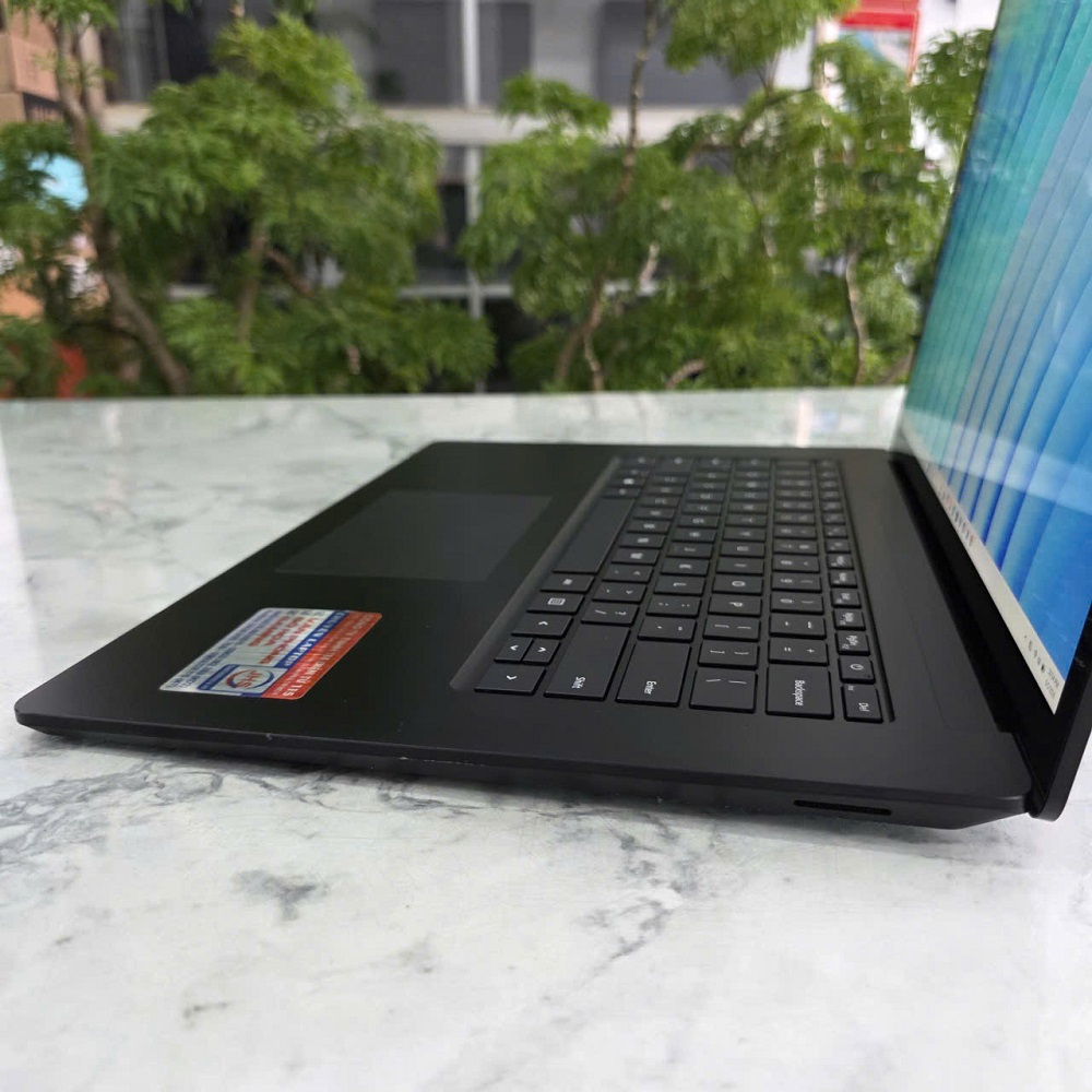 Microsoft Surface LAPTOP 4 CORE I7-1185G7 RAM 16GB SSD 256GB MÀN HÌNH : 15" Inch 2K Touch Screen