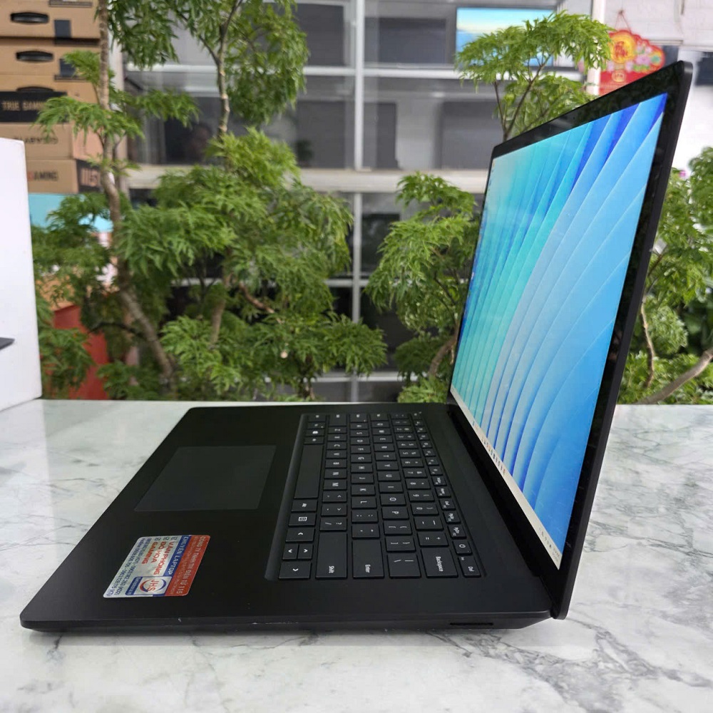 Microsoft Surface LAPTOP 4 CORE I7-1185G7 RAM 16GB SSD 256GB MÀN HÌNH : 15" Inch 2K Touch Screen