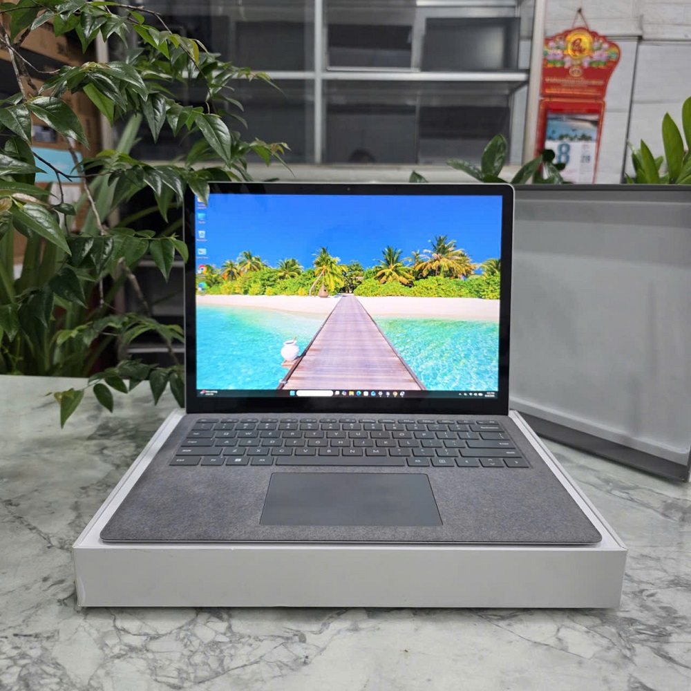 Microsoft Surface Laptop 5 Intel Evo CORE I7-1265U RAM 16GB SSD 512GB MÀN HÌNH : 13.5" Inch QHD Touch Screen