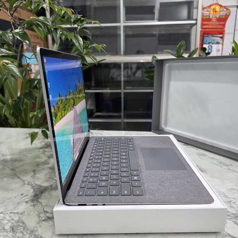 Microsoft Surface Laptop 5 Intel Evo CORE I7-1265U RAM 16GB SSD 512GB MÀN HÌNH : 13.5" Inch QHD Touch Screen