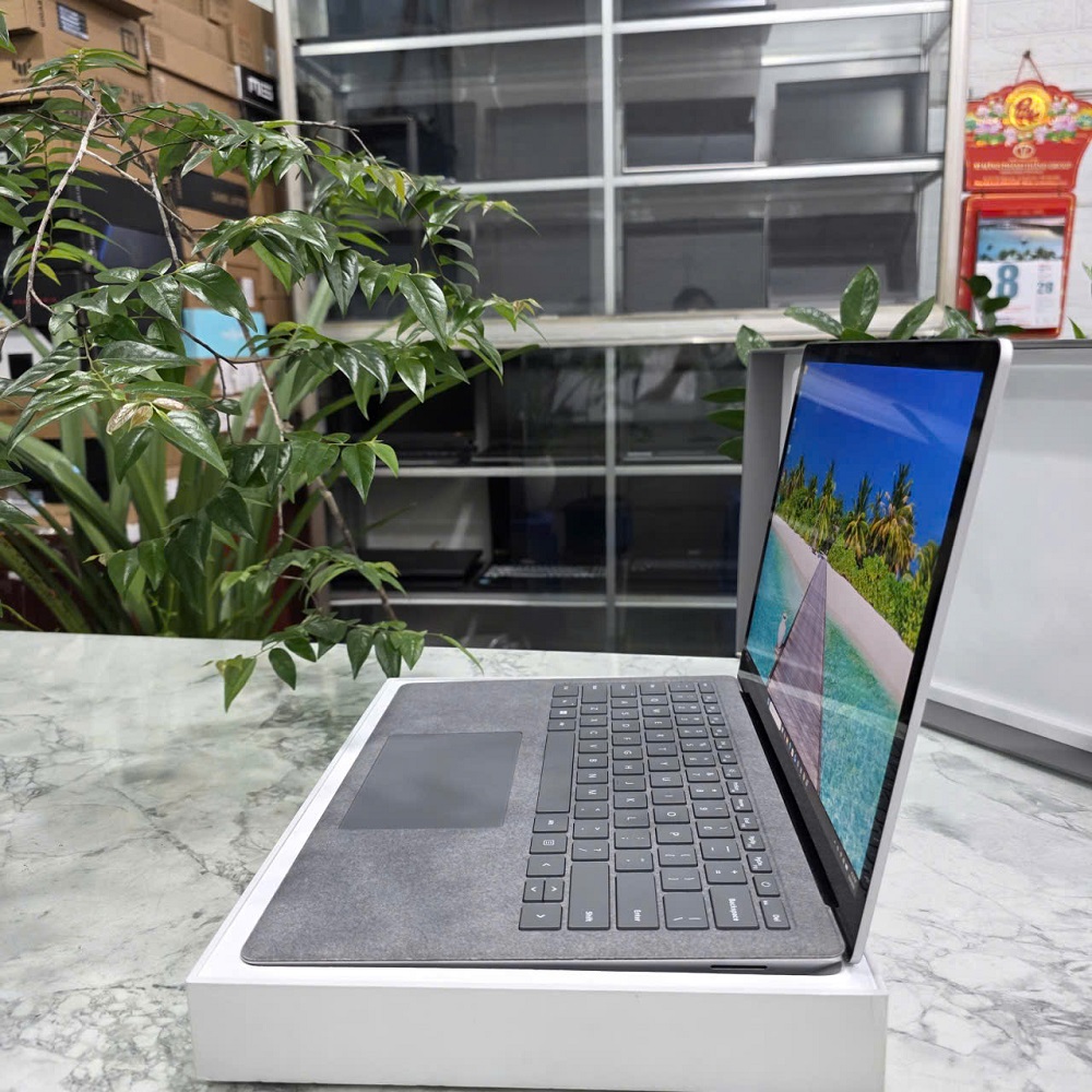Microsoft Surface Laptop 5 Intel Evo CORE I7-1265U RAM 16GB SSD 512GB MÀN HÌNH : 13.5" Inch QHD Touch Screen