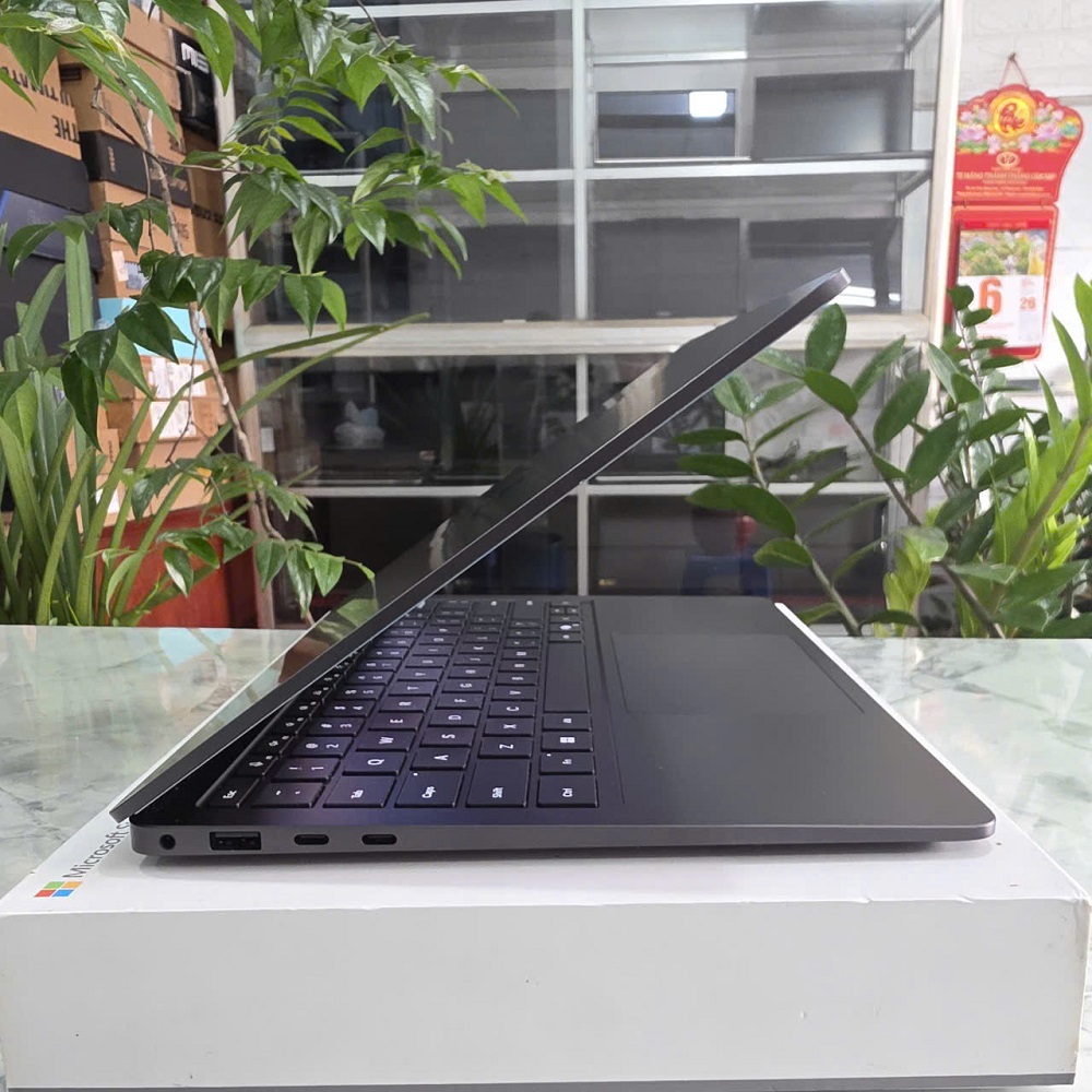 Mircosoft Surface Laptop 7 Snapdragon® X Plus (10 Core) RAM 16GB SSD 512GB MÀN HÌNH : 13.8 INCH 2K Touch