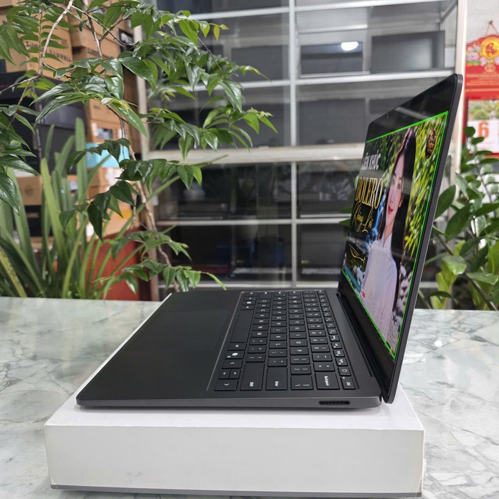 Mircosoft Surface Laptop 7 Snapdragon® X Plus (10 Core) RAM 16GB SSD 512GB MÀN HÌNH : 13.8 INCH 2K Touch