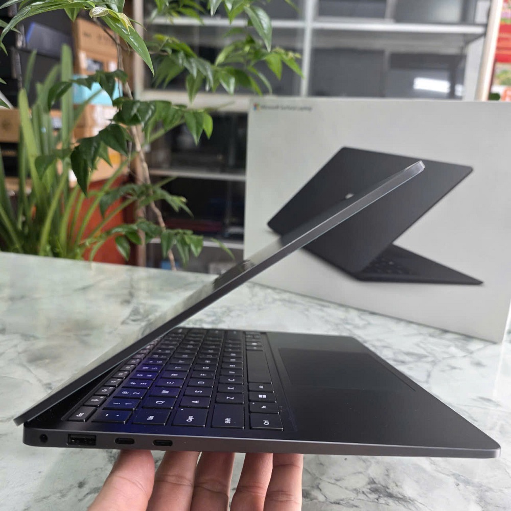 Mircosoft Surface Laptop 7 Snapdragon® X Plus (10 Core) RAM 16GB SSD 512GB MÀN HÌNH : 13.8 INCH 2K Touch