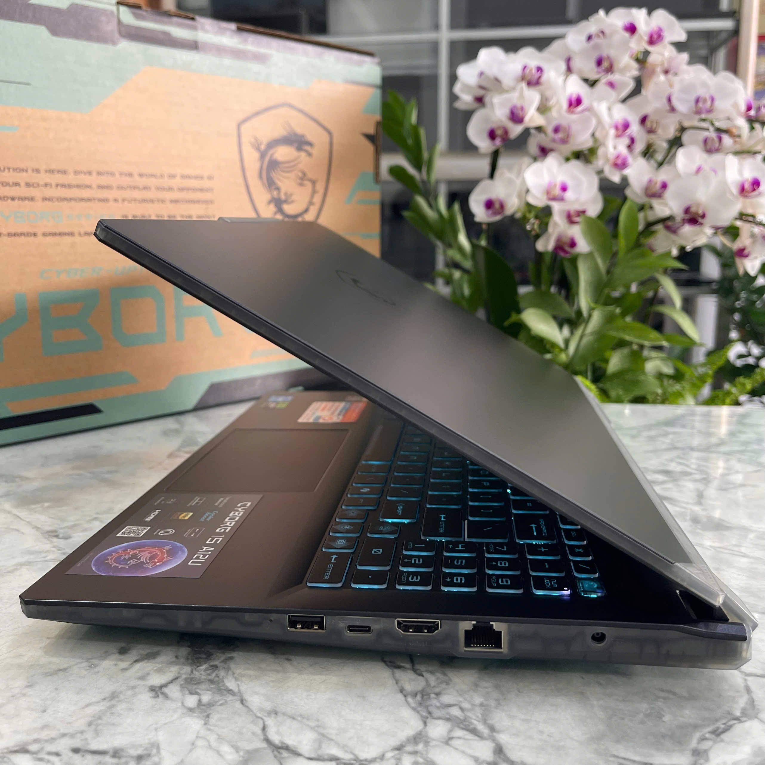 MSI Cyborg 15 A12UCX (BẢO HÀNH HÃNG 4 NĂM) Core I5-12450H RAM 16GB SSD 512GGB RTX 2050 4GB MÀN HÌNH : 15.6 Inch FHD IPS 144Hz