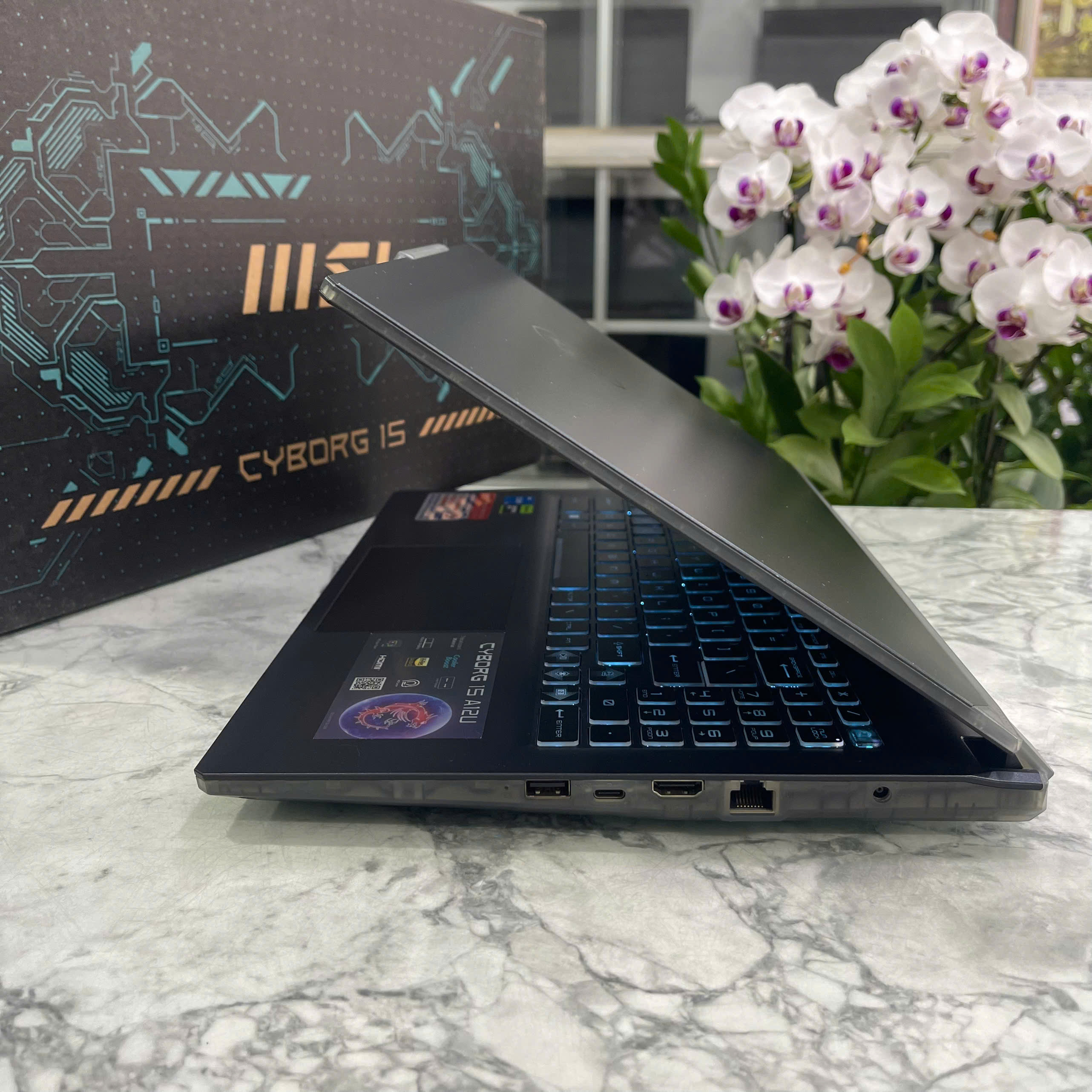 MSI Cyborg 15 A12UCX Máy Like New Core I5-12450H RAM 16GB SSD 512GGB RTX 2050 4GB MÀN HÌNH : 15.6 Inch FHD IPS 144Hz