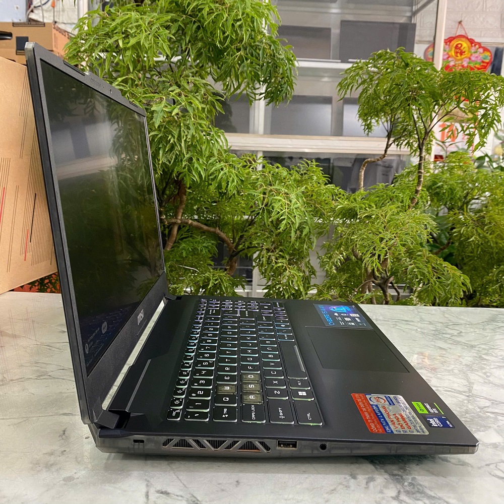  MSI CYBORG 15 AI A1VEK  Ultra 7-155H RAM 16GB SSD 512GB RTX 4050 6GB Màn Hình 15.6 Inch FHD 144Hz