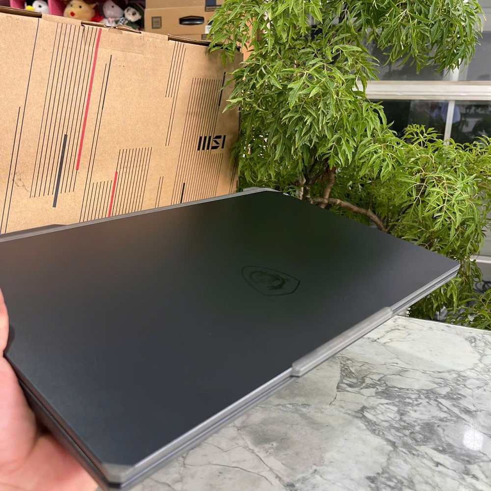  MSI CYBORG 15 AI A1VEK  Ultra 7-155H RAM 16GB SSD 512GB RTX 4050 6GB Màn Hình 15.6 Inch FHD 144Hz