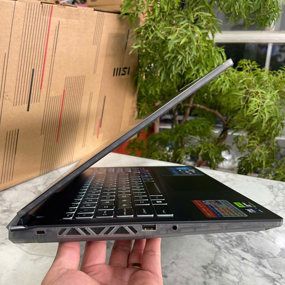  MSI CYBORG 15 AI A1VEK  Ultra 7-155H RAM 16GB SSD 512GB RTX 4050 6GB Màn Hình 15.6 Inch FHD 144Hz